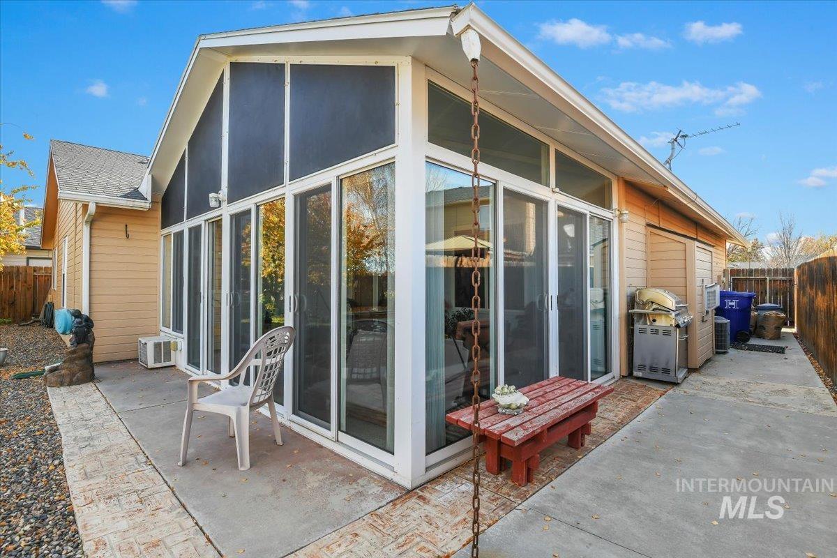 3282 S Featherly Way, Boise, Idaho 83709, 3 Bedrooms, 2 Bathrooms, Residential For Sale, Price $449,900, 98966843