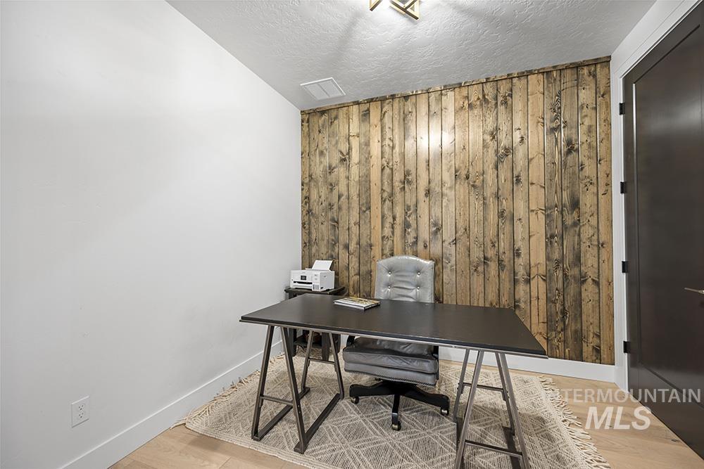 8059 W Corinthia St, Eagle, Idaho 83616, 4 Bedrooms, 2 Bathrooms, Residential For Sale, Price $845,000, 98966845