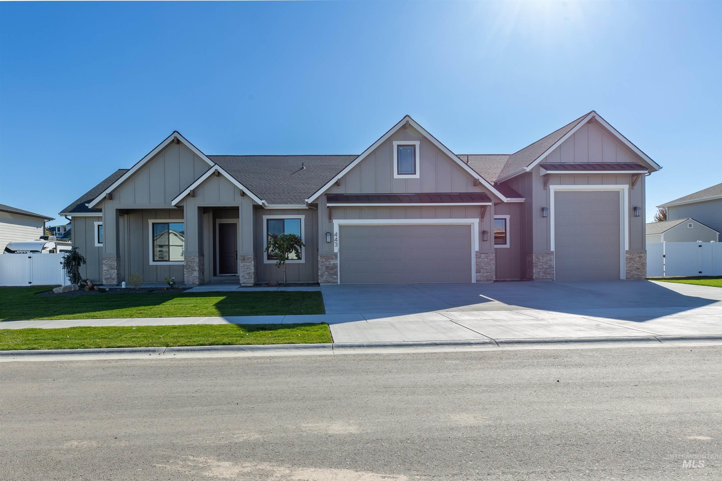 443 E Jarvis St., Meridian, Idaho 83642, 3 Bedrooms, 3.5 Bathrooms, Residential For Sale, Price $898,900, 98966847