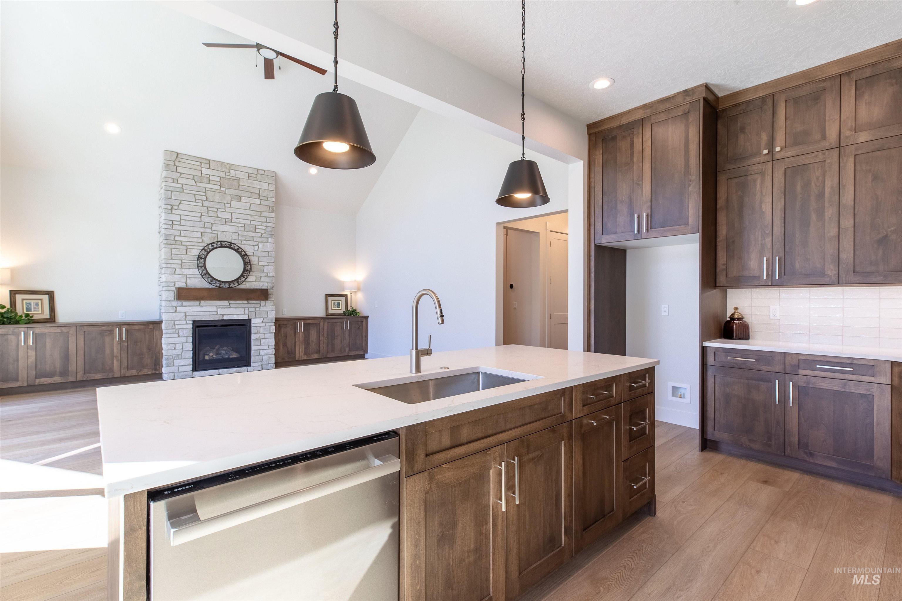 443 E Jarvis St., Meridian, Idaho 83642, 3 Bedrooms, 3.5 Bathrooms, Residential For Sale, Price $898,900, 98966847