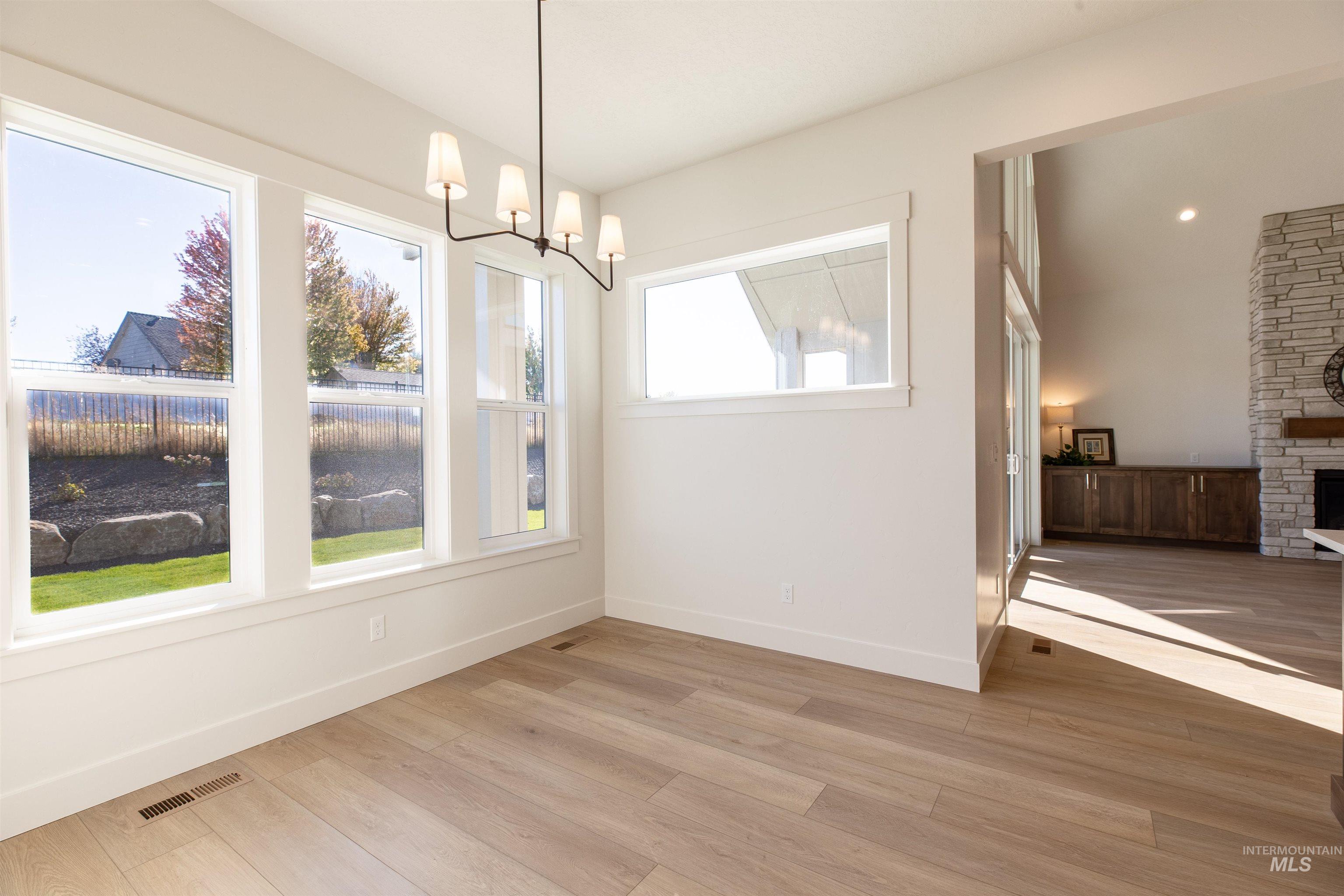 443 E Jarvis St., Meridian, Idaho 83642, 3 Bedrooms, 3.5 Bathrooms, Residential For Sale, Price $898,900, 98966847