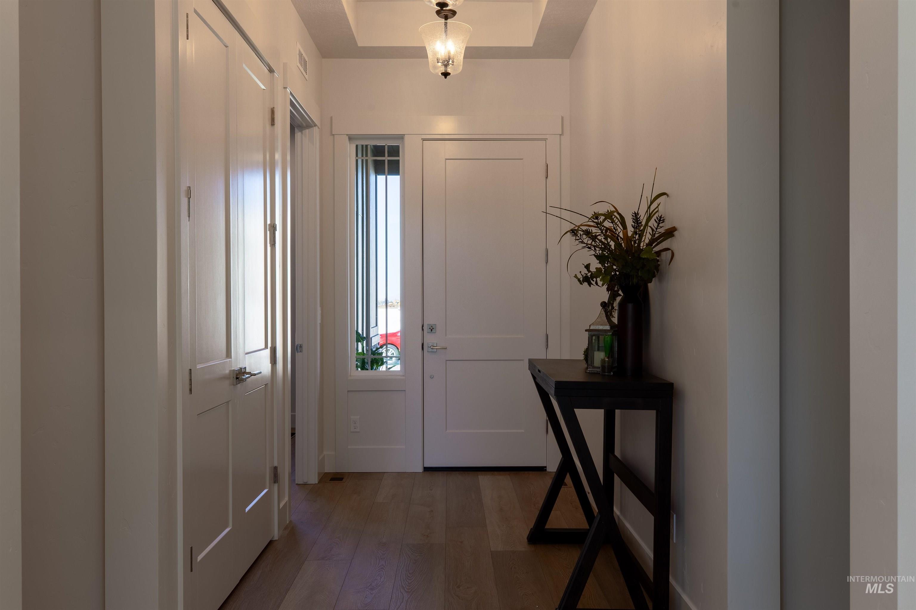 443 E Jarvis St., Meridian, Idaho 83642, 3 Bedrooms, 3.5 Bathrooms, Residential For Sale, Price $898,900, 98966847