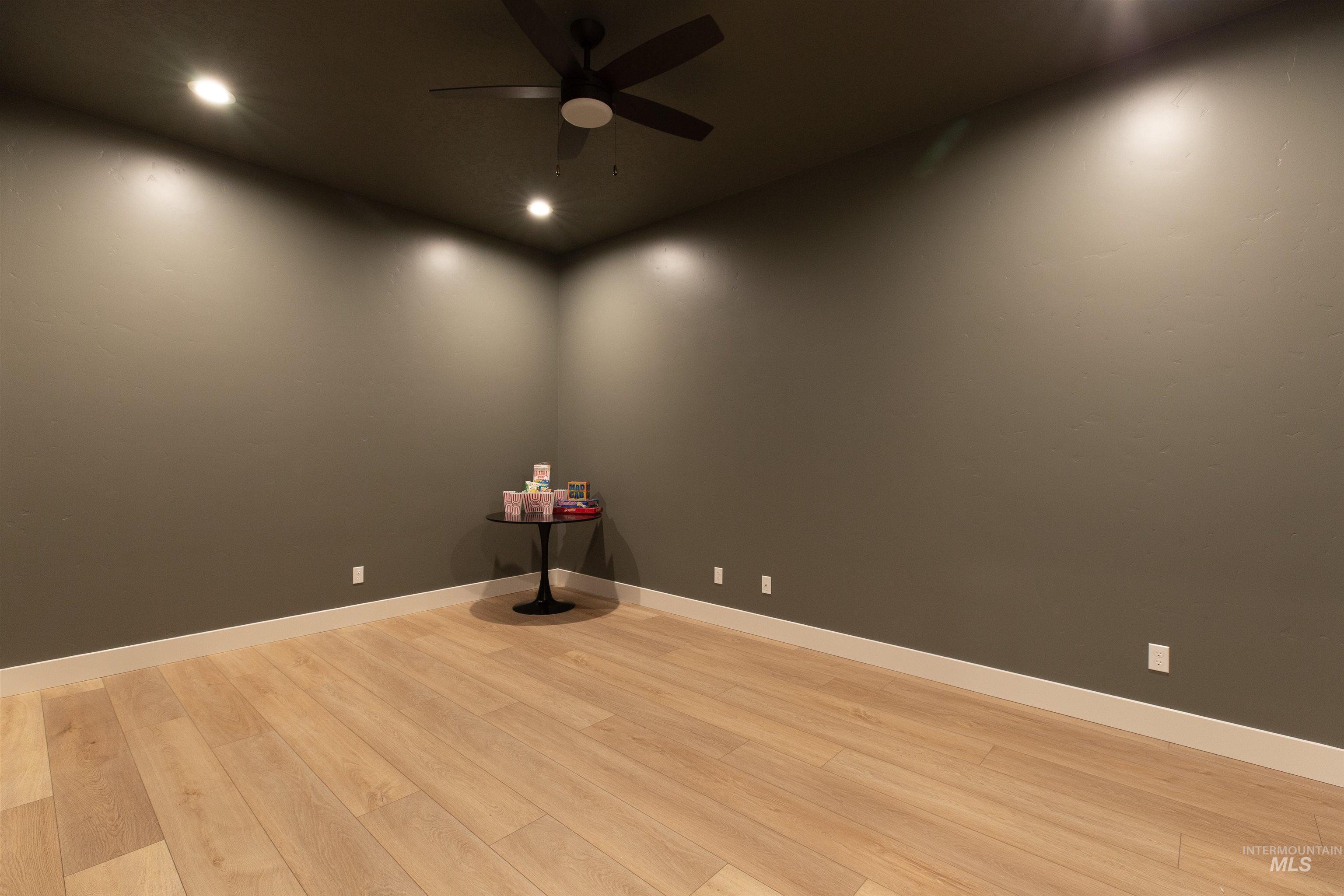 443 E Jarvis St., Meridian, Idaho 83642, 3 Bedrooms, 3.5 Bathrooms, Residential For Sale, Price $898,900, 98966847