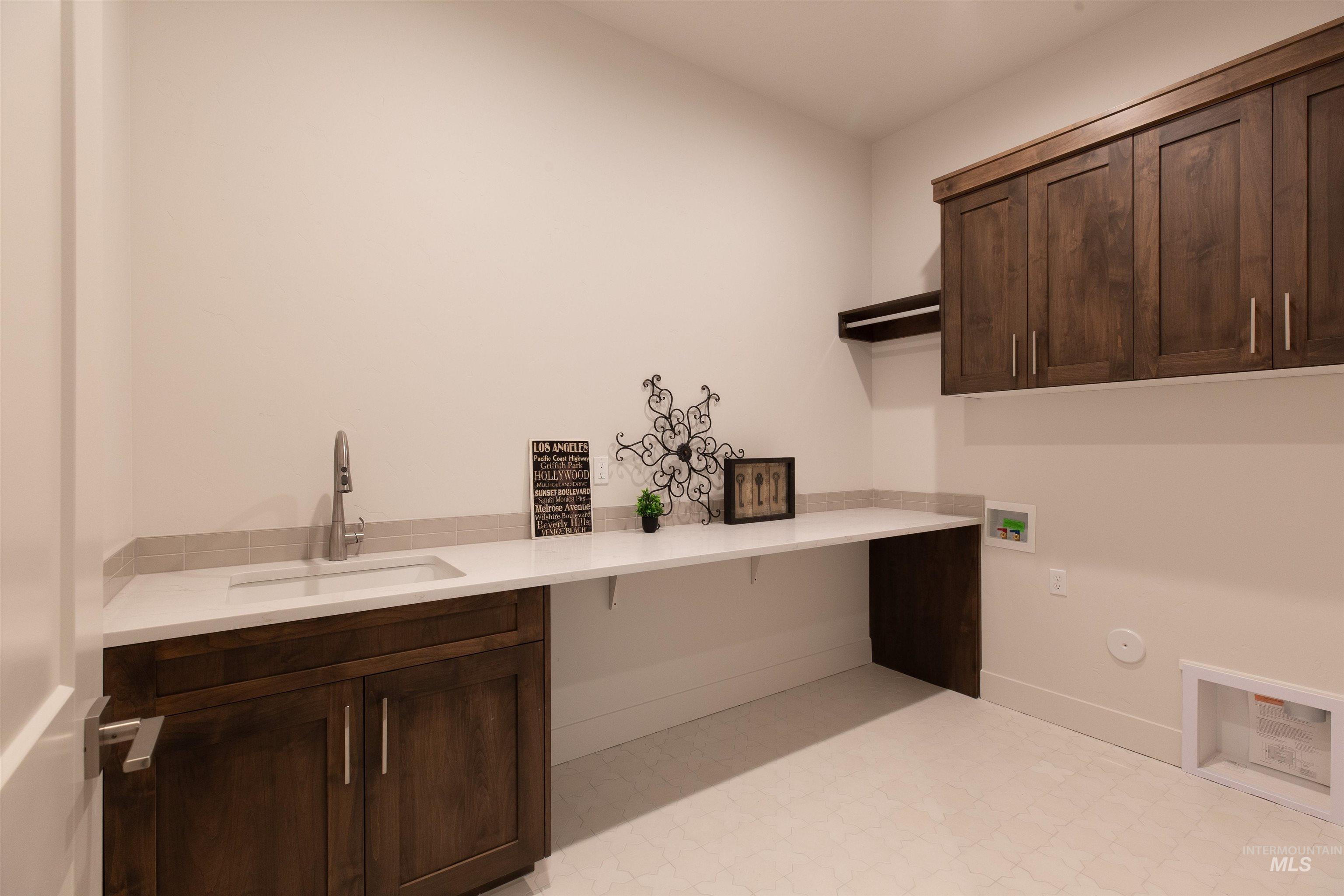 443 E Jarvis St., Meridian, Idaho 83642, 3 Bedrooms, 3.5 Bathrooms, Residential For Sale, Price $898,900, 98966847