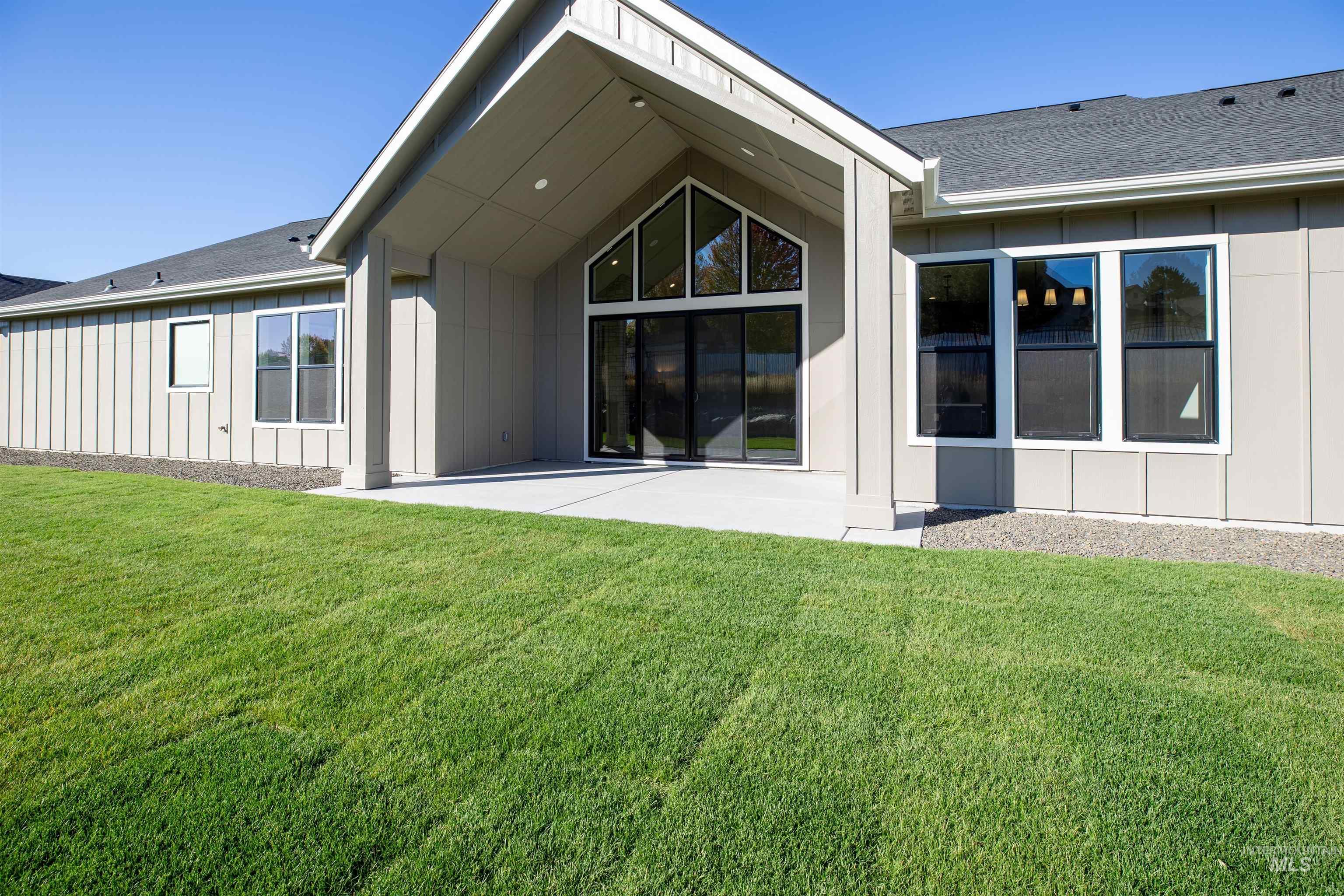 443 E Jarvis St., Meridian, Idaho 83642, 3 Bedrooms, 3.5 Bathrooms, Residential For Sale, Price $898,900, 98966847