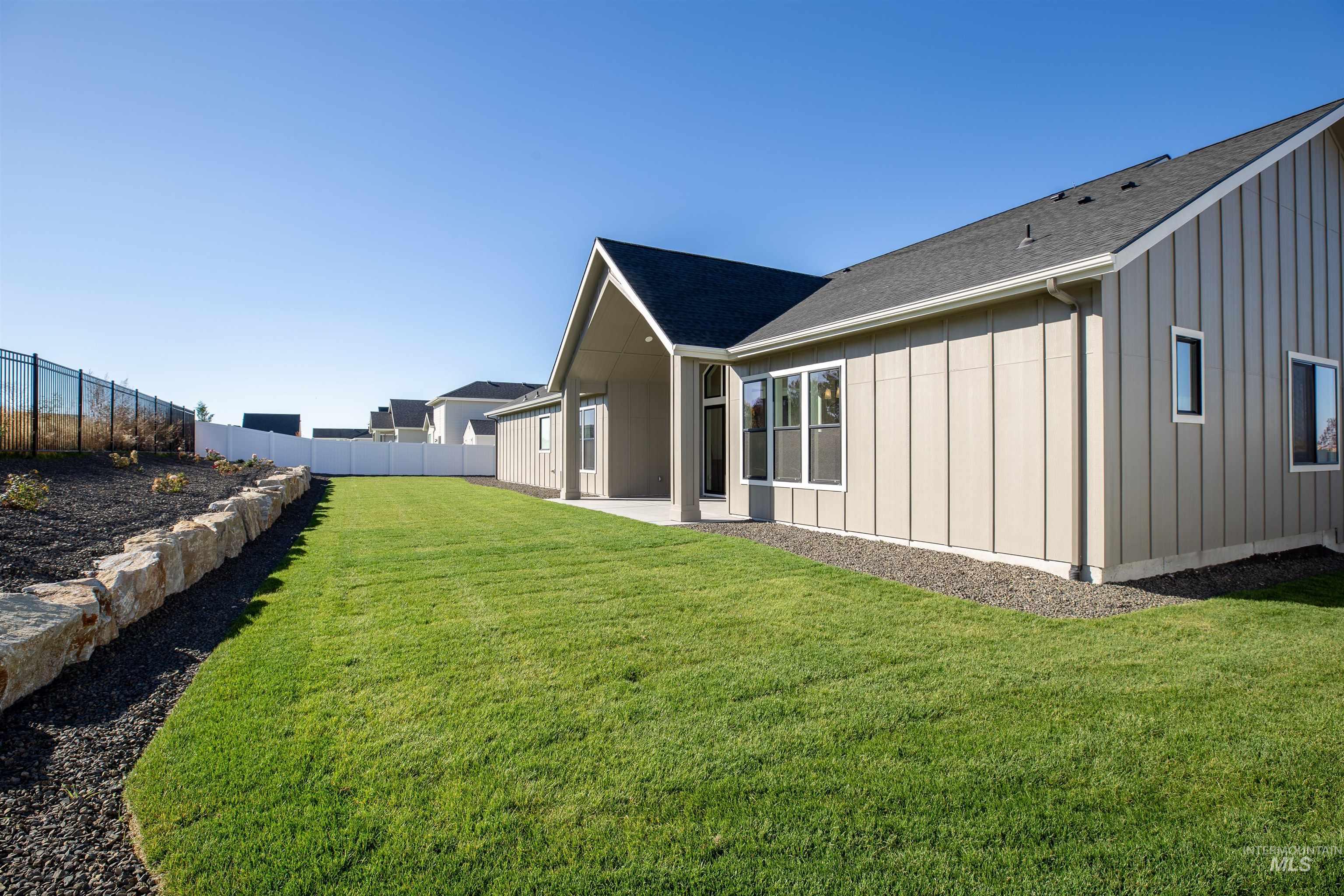 443 E Jarvis St., Meridian, Idaho 83642, 3 Bedrooms, 3.5 Bathrooms, Residential For Sale, Price $898,900, 98966847