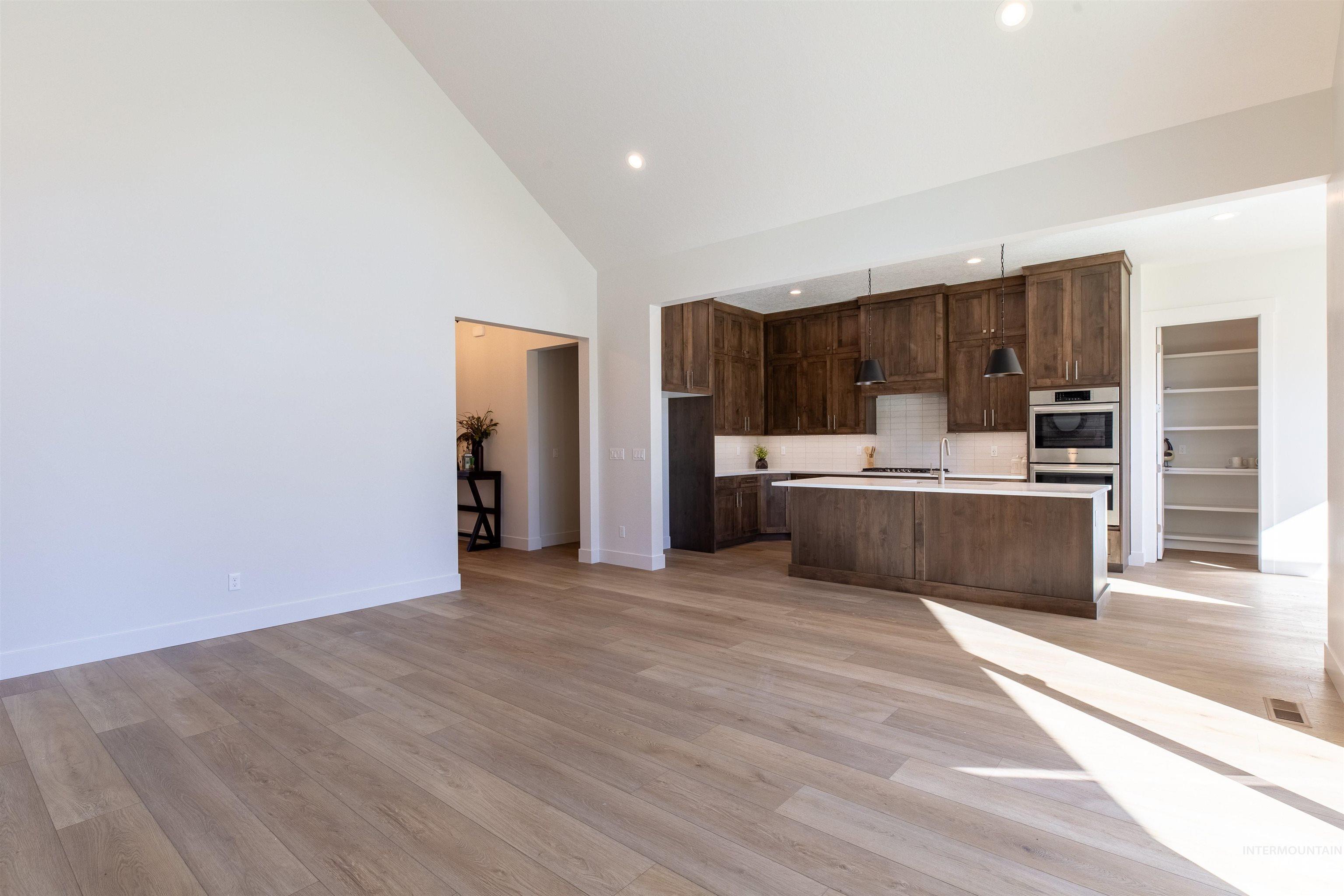 443 E Jarvis St., Meridian, Idaho 83642, 3 Bedrooms, 3.5 Bathrooms, Residential For Sale, Price $898,900, 98966847