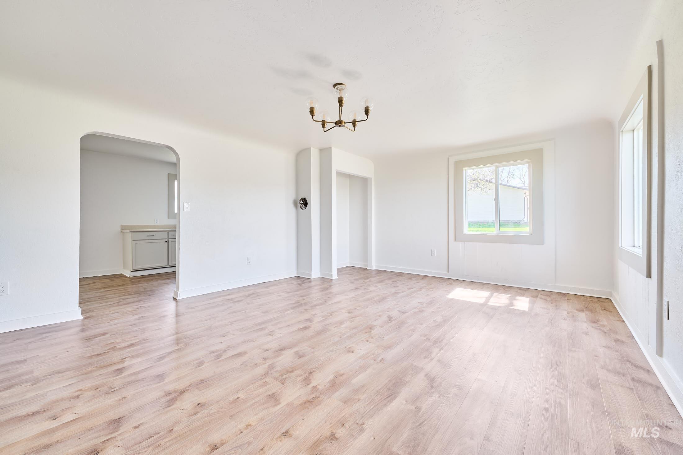 3512 Bowman Rd, Emmett, Idaho 83617, 2 Bedrooms, 1 Bathroom, Residential For Sale, Price $580,000, 98966849