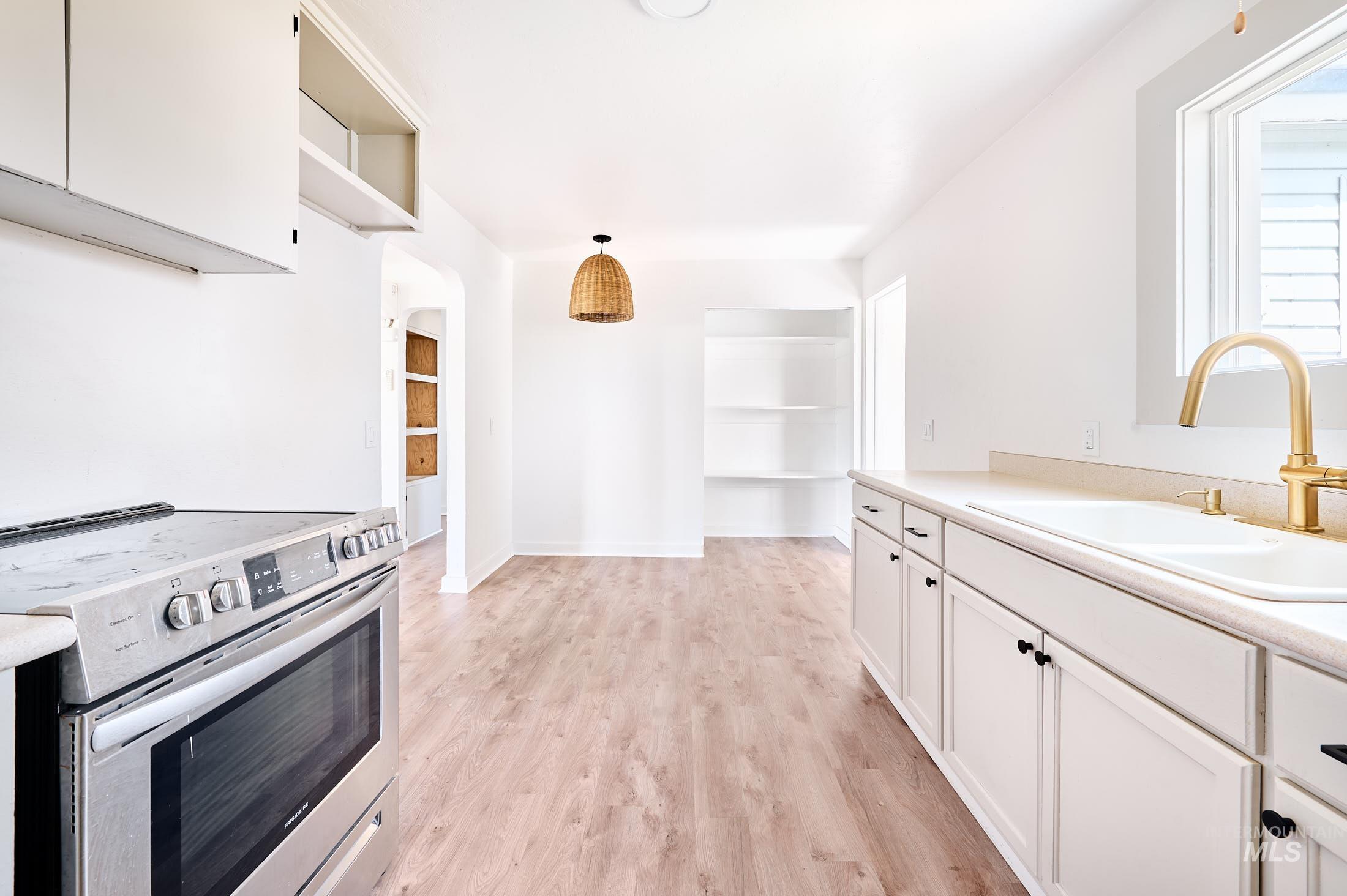 3512 Bowman Rd, Emmett, Idaho 83617, 2 Bedrooms, 1 Bathroom, Residential For Sale, Price $580,000, 98966849