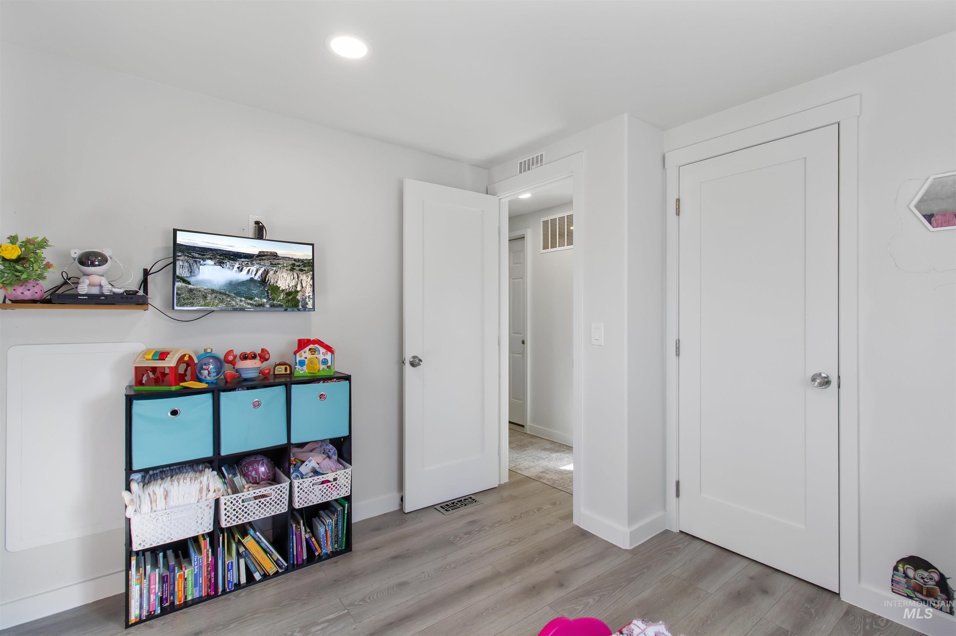 3582 N 3230 E, Kimberly, Idaho 83341, 3 Bedrooms, 2 Bathrooms, Residential For Sale, Price $425,000, 98966858