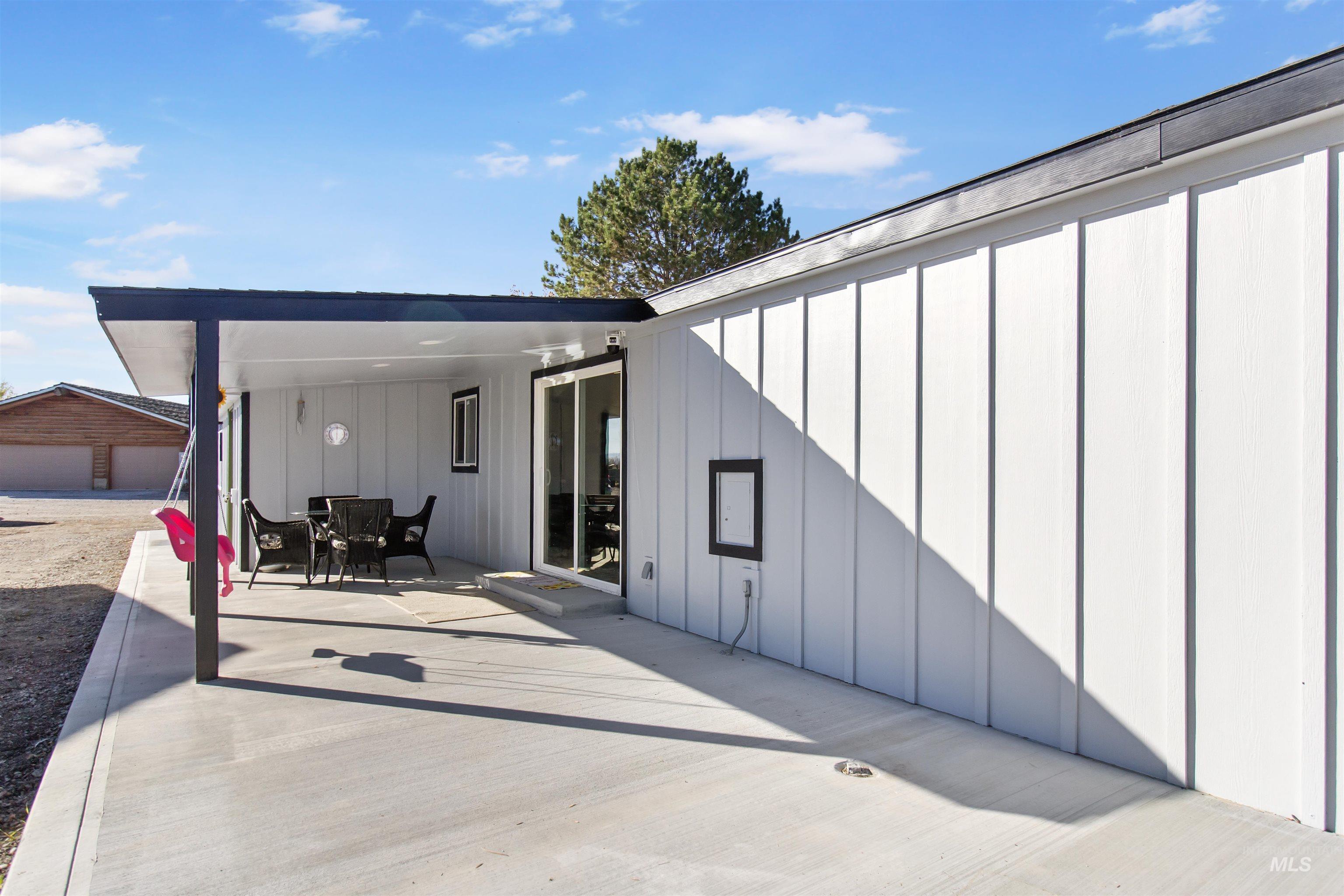 3582 N 3230 E, Kimberly, Idaho 83341, 3 Bedrooms, 2 Bathrooms, Residential For Sale, Price $425,000, 98966858