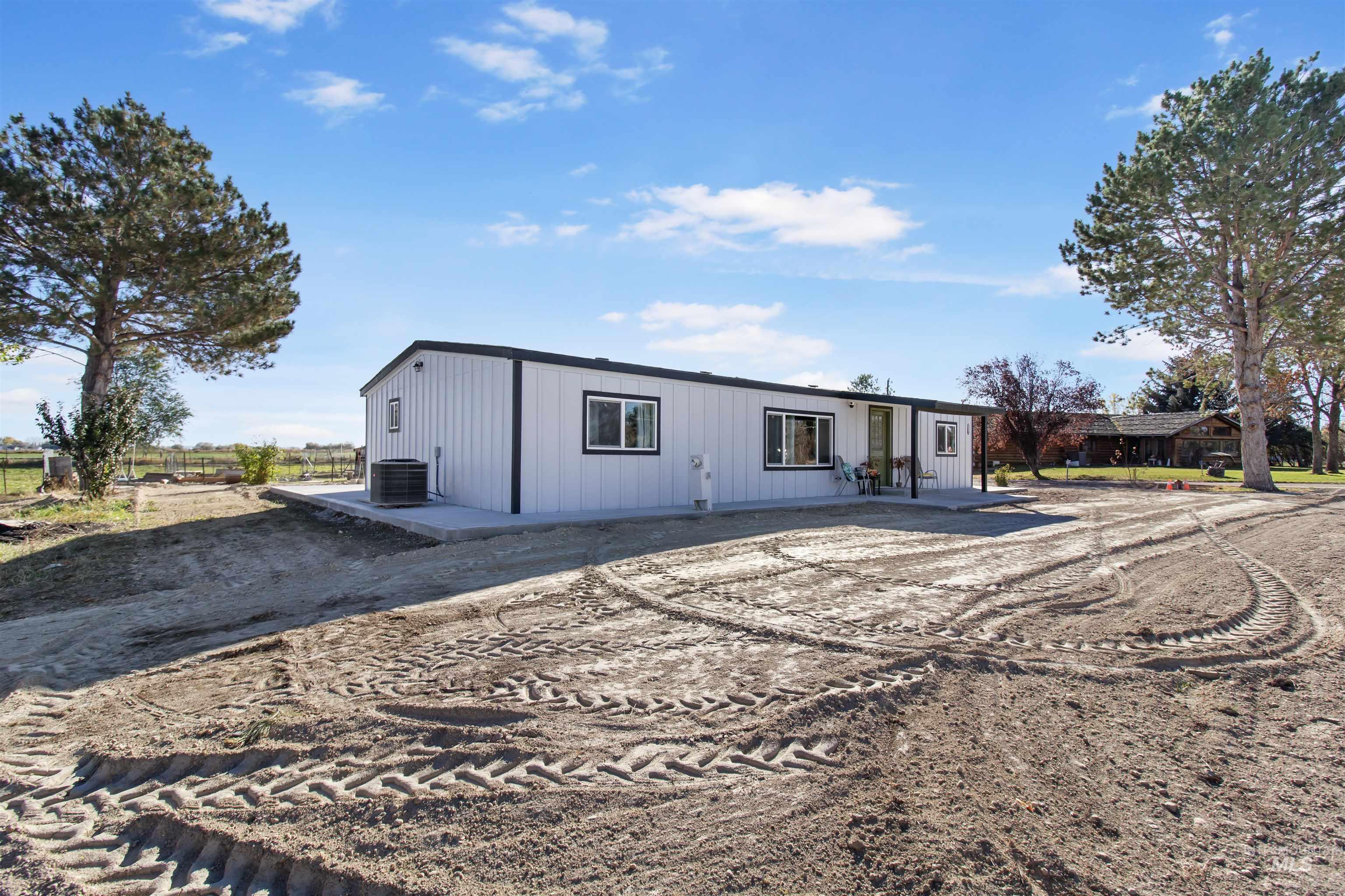 3582 N 3230 E, Kimberly, Idaho 83341, 3 Bedrooms, 2 Bathrooms, Residential For Sale, Price $425,000, 98966858