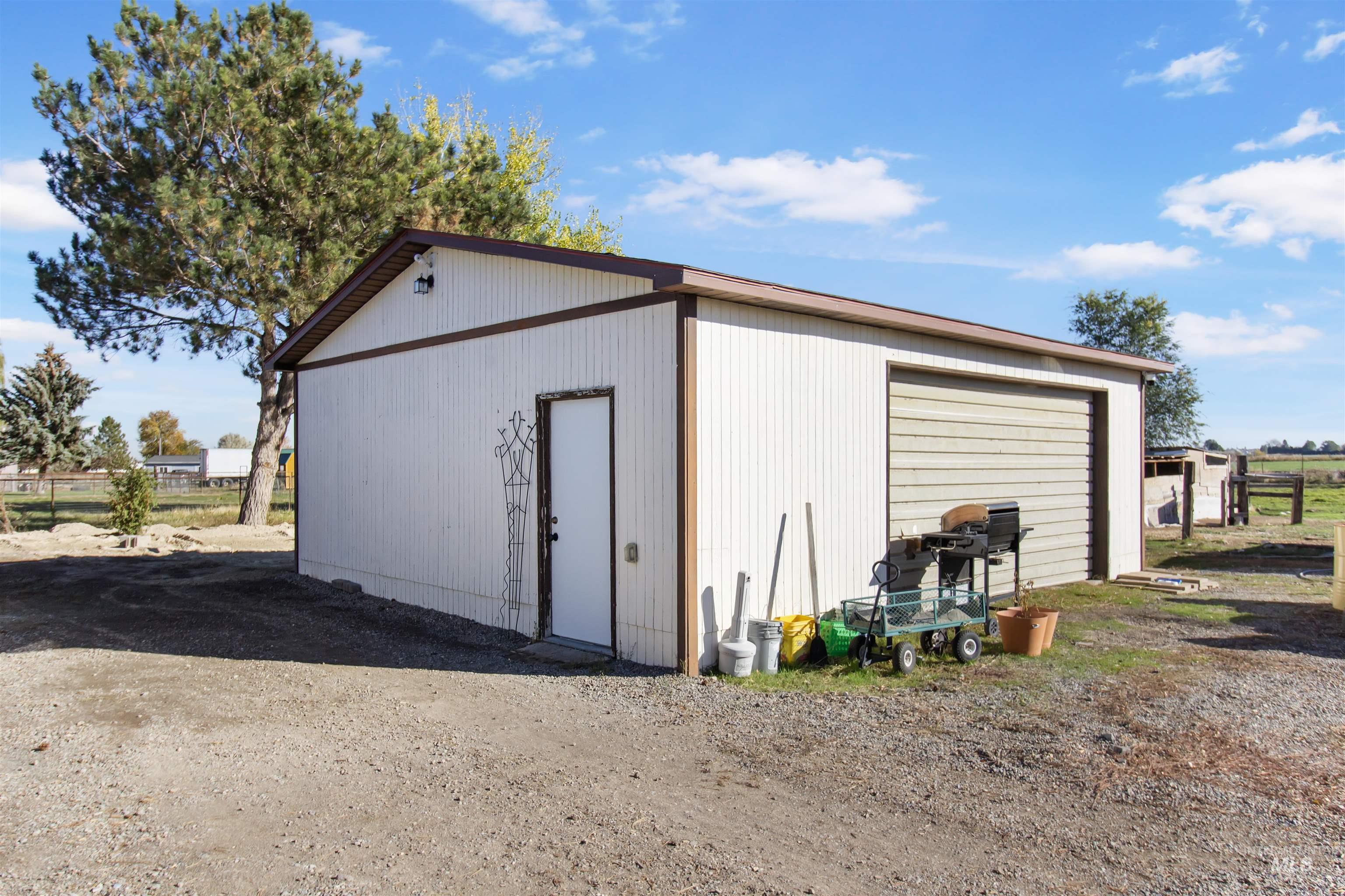 3582 N 3230 E, Kimberly, Idaho 83341, 3 Bedrooms, 2 Bathrooms, Residential For Sale, Price $425,000, 98966858