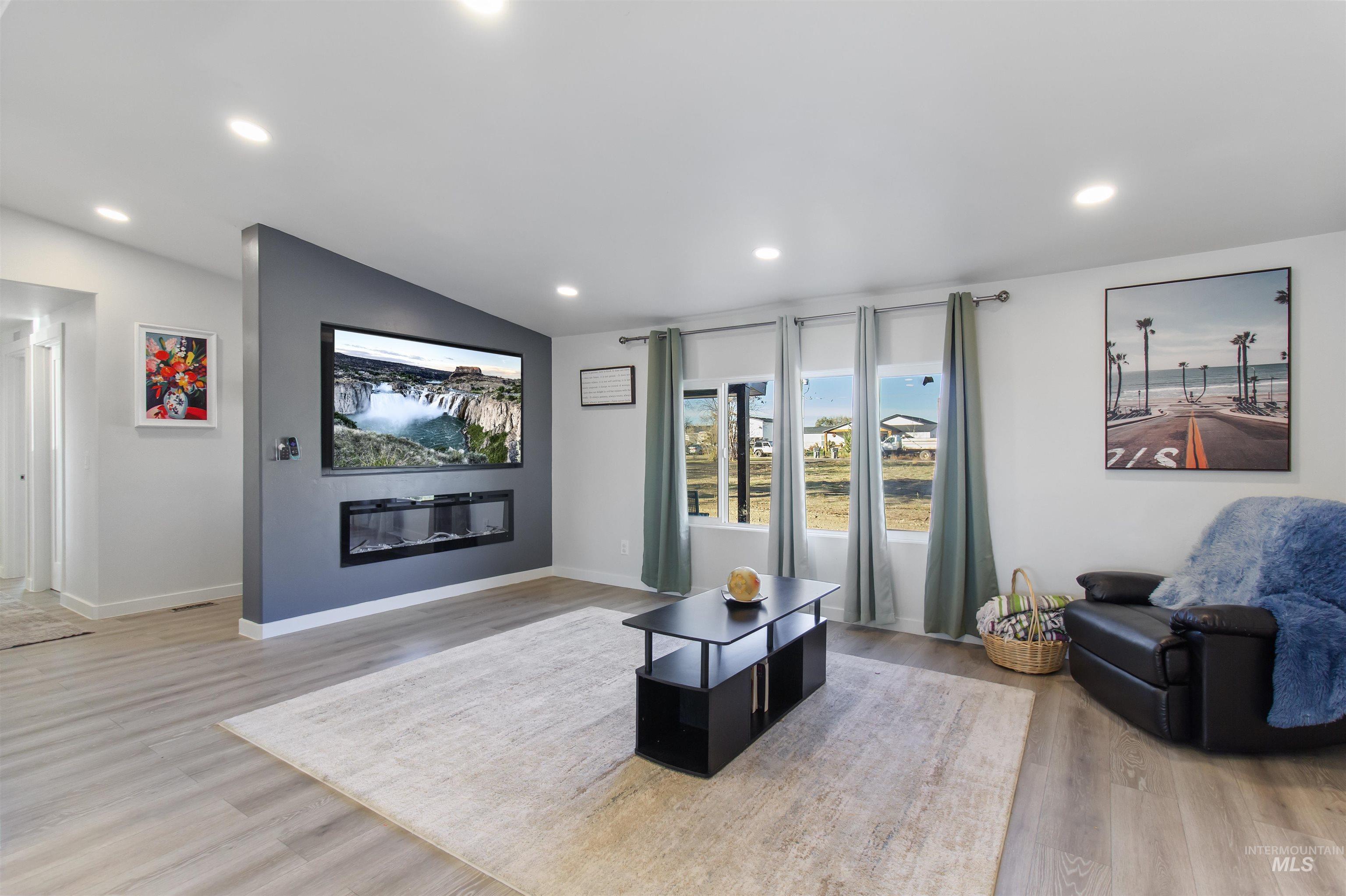 3582 N 3230 E, Kimberly, Idaho 83341, 3 Bedrooms, 2 Bathrooms, Residential For Sale, Price $425,000, 98966858