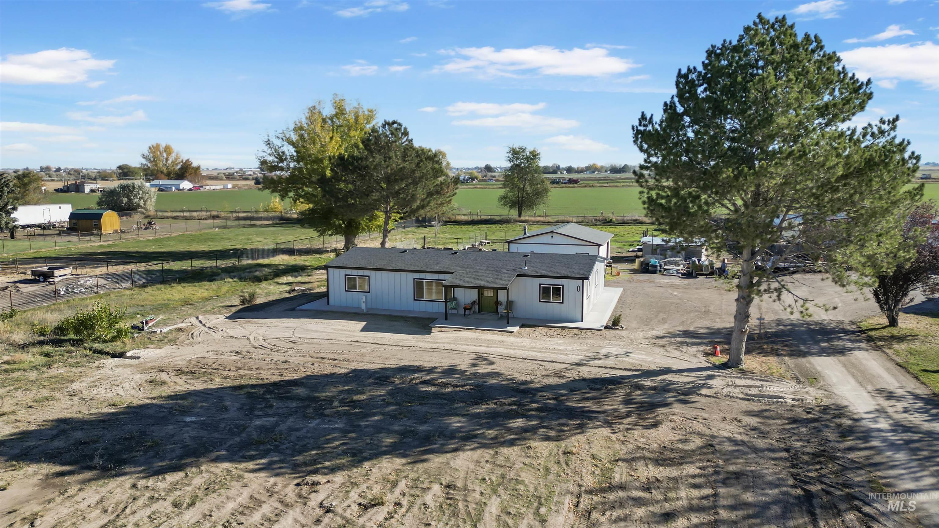 3582 N 3230 E, Kimberly, Idaho 83341, 3 Bedrooms, 2 Bathrooms, Residential For Sale, Price $425,000, 98966858