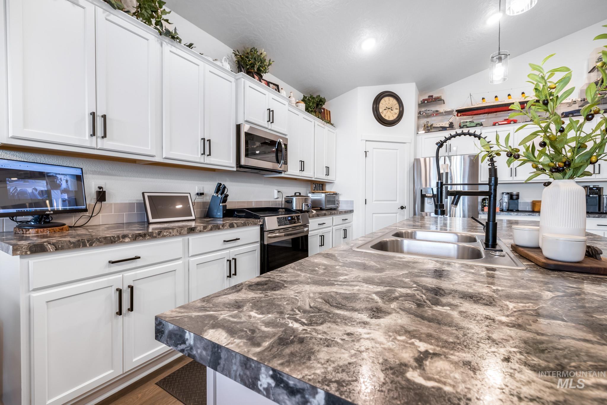 11446 W Belgrave St., Nampa, Idaho 83651, 4 Bedrooms, 2 Bathrooms, Residential For Sale, Price $419,900, 98966863