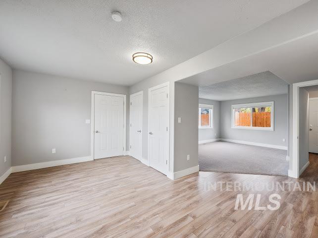 10331 W Utahna, Boise, Idaho 83714, 4 Bedrooms, 3 Bathrooms, Residential For Sale, Price $545,000, 98966870