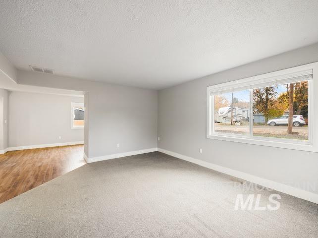 10331 W Utahna, Boise, Idaho 83714, 4 Bedrooms, 3 Bathrooms, Residential For Sale, Price $545,000, 98966870