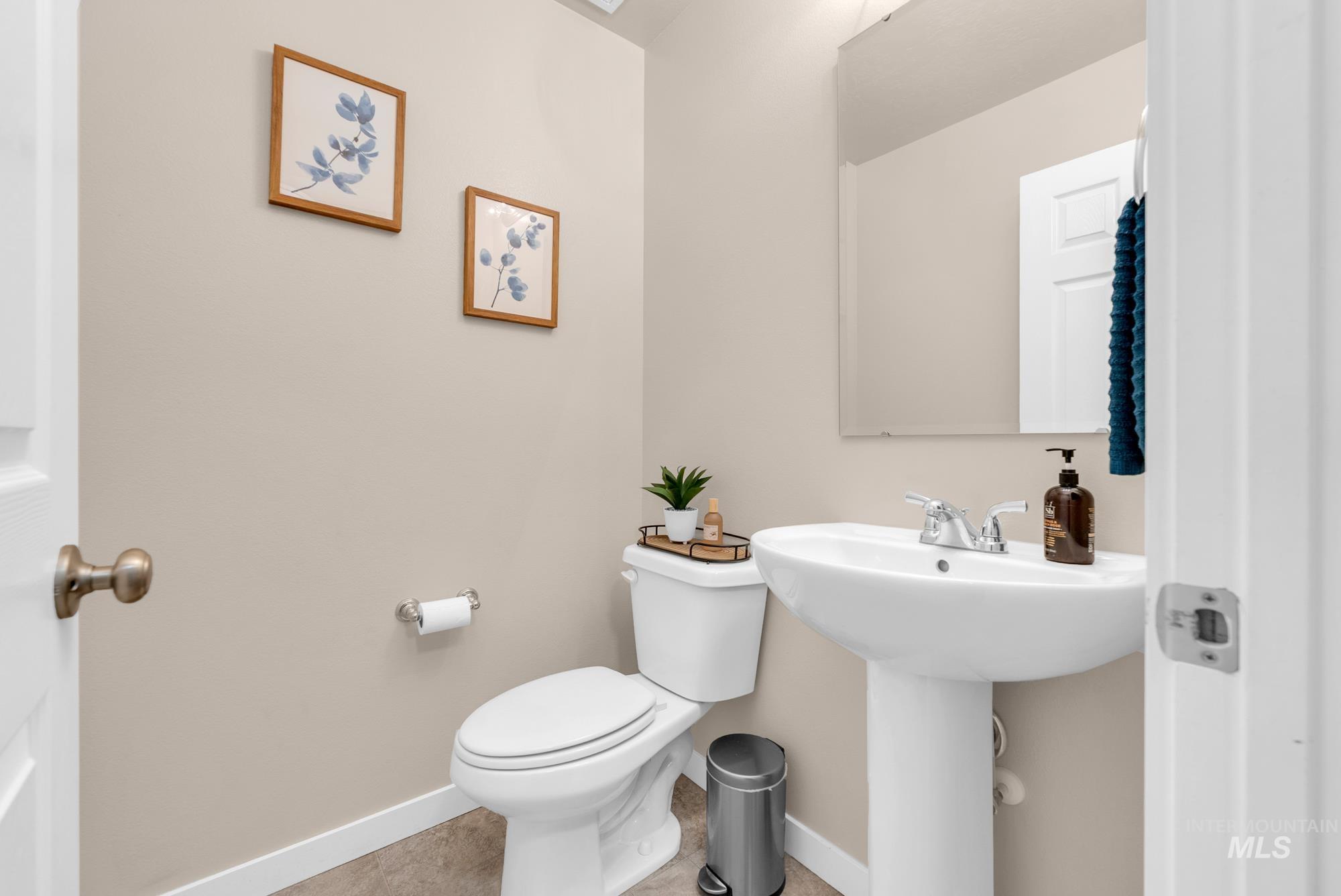 7688 N Hole in One Pl, Boise, Idaho 83714, 4 Bedrooms, 2.5 Bathrooms, Residential For Sale, Price $535,000, 98966872