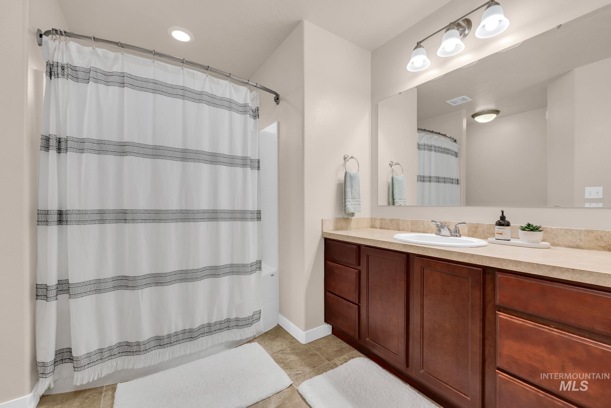 7688 N Hole in One Pl, Boise, Idaho 83714, 4 Bedrooms, 2.5 Bathrooms, Residential For Sale, Price $535,000, 98966872