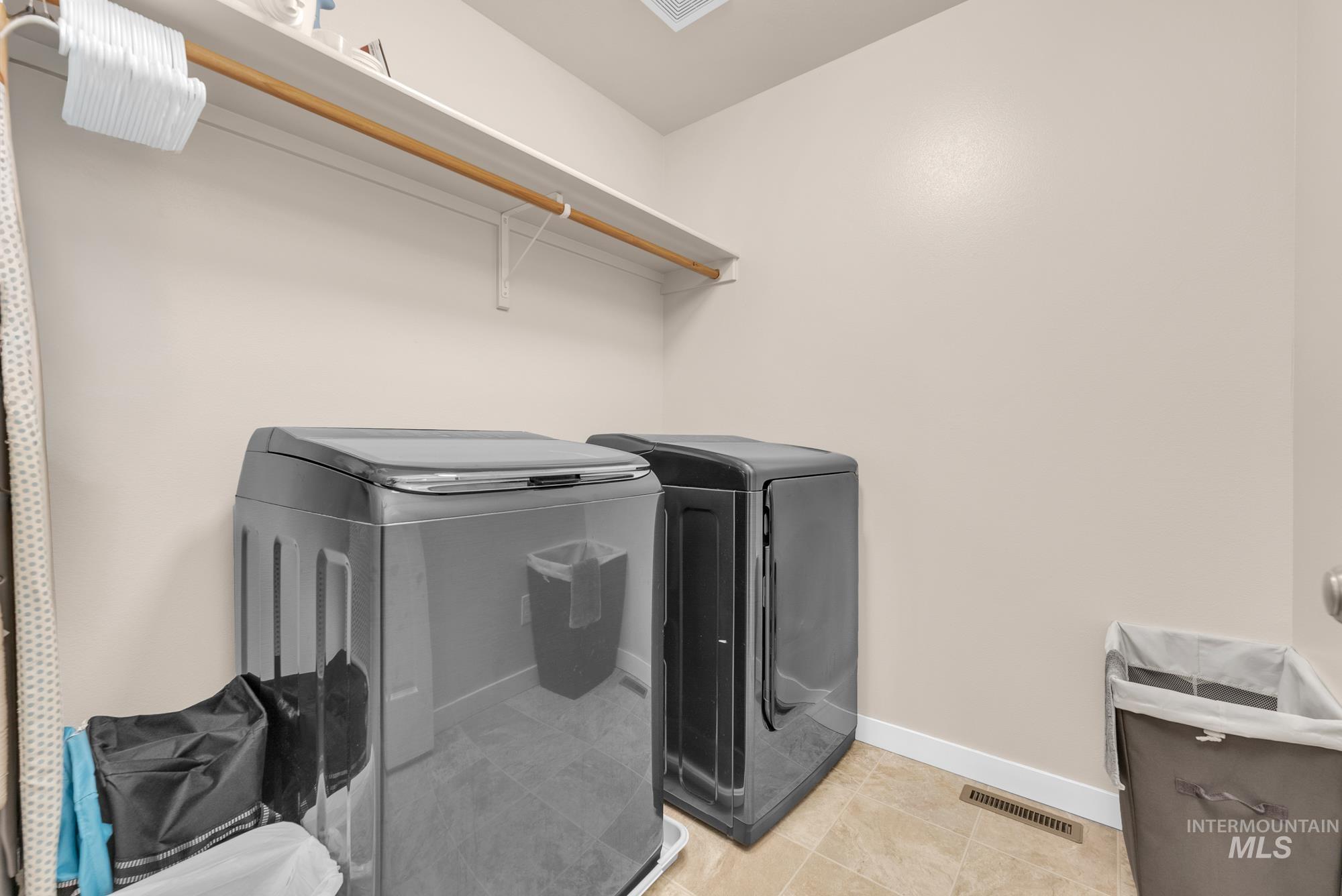 7688 N Hole in One Pl, Boise, Idaho 83714, 4 Bedrooms, 2.5 Bathrooms, Residential For Sale, Price $535,000, 98966872