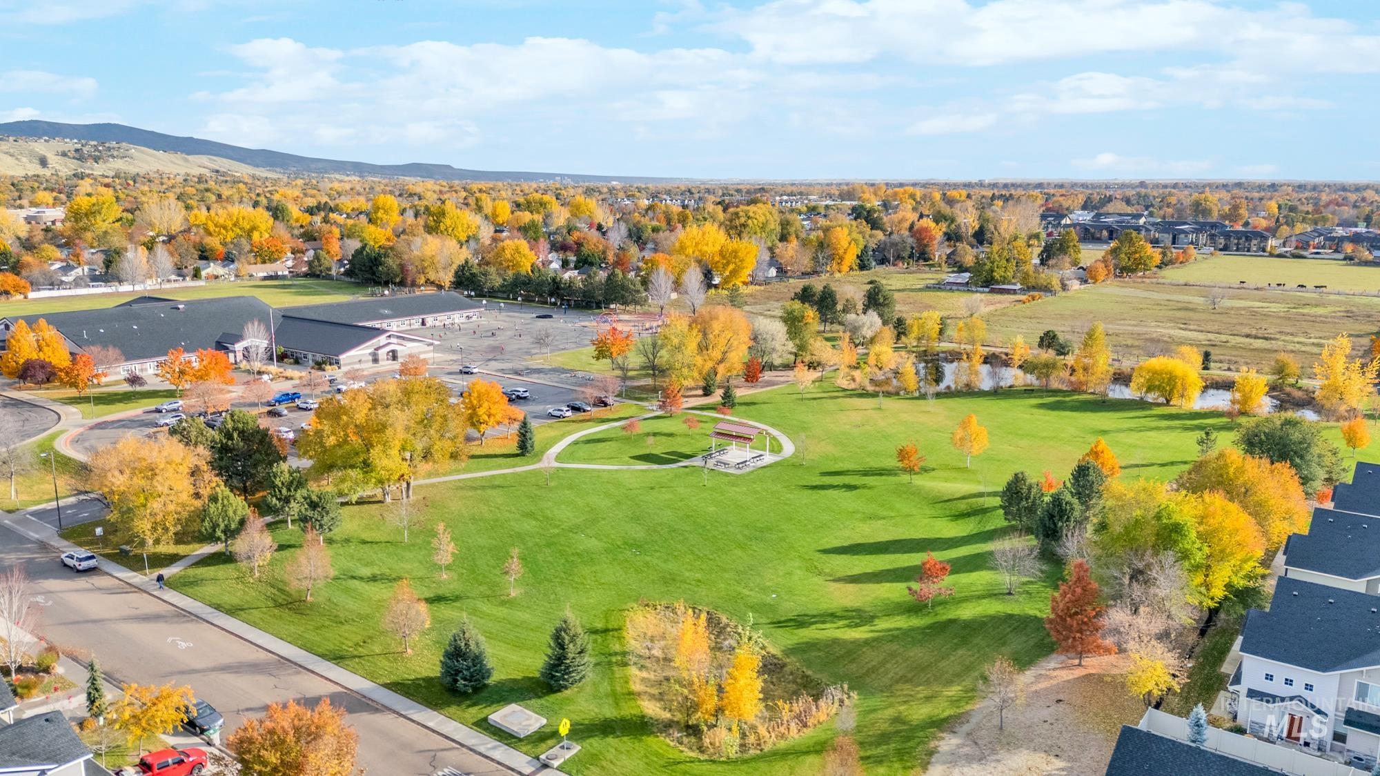 7688 N Hole in One Pl, Boise, Idaho 83714, 4 Bedrooms, 2.5 Bathrooms, Residential For Sale, Price $535,000, 98966872