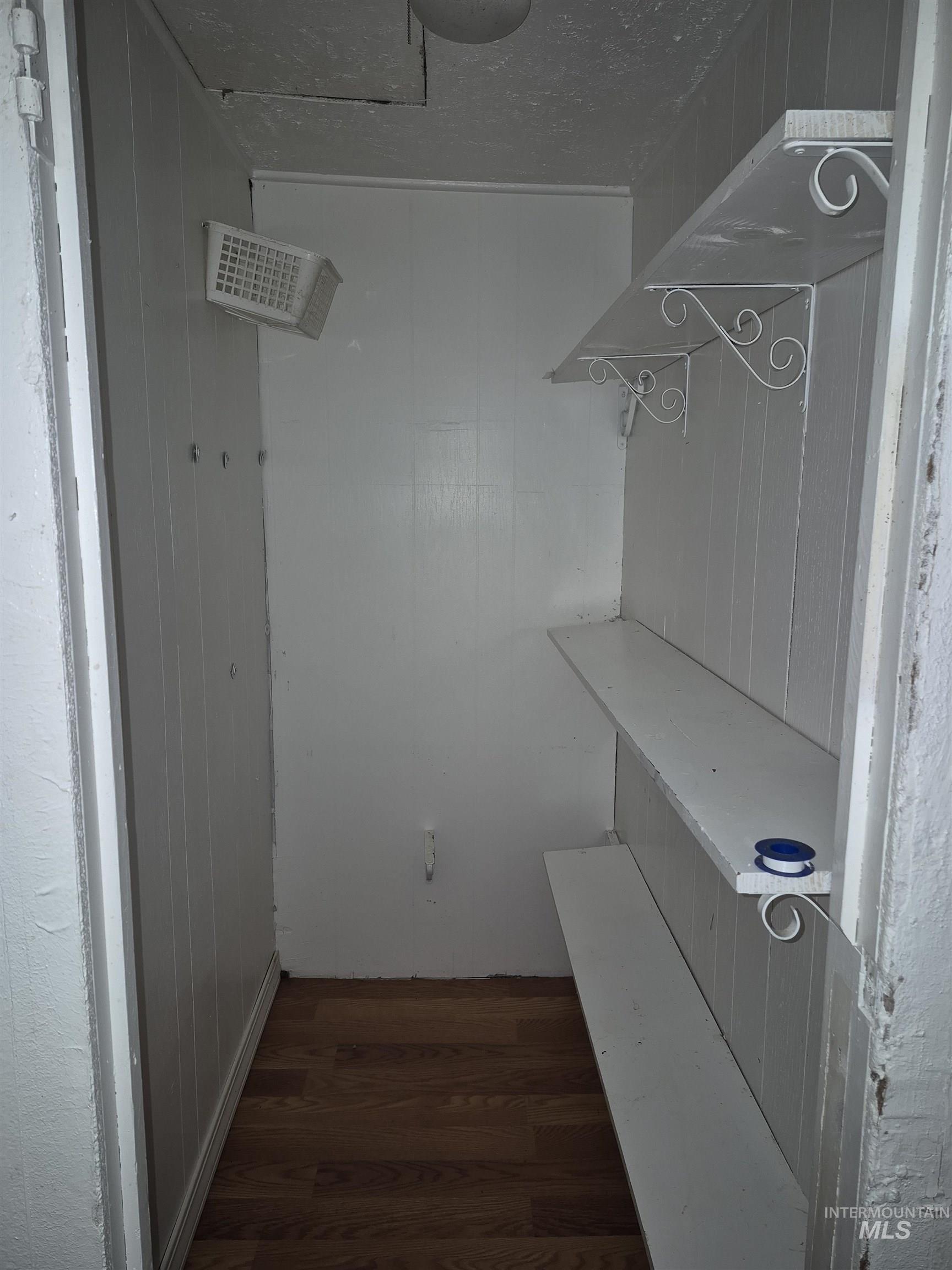 403 16th Ave E, Jerome, Idaho 83338, 4 Bedrooms, 2 Bathrooms, Residential For Sale, Price $339,900, 98966875