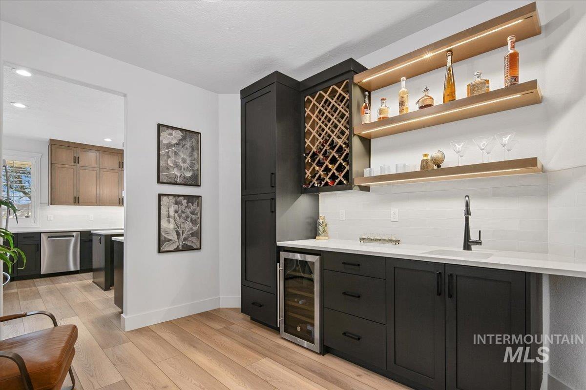 650 N Clearpoint Way, Eagle, Idaho 83616-7207, 5 Bedrooms, 3 Bathrooms, Residential For Sale, Price $998,000, 98966881