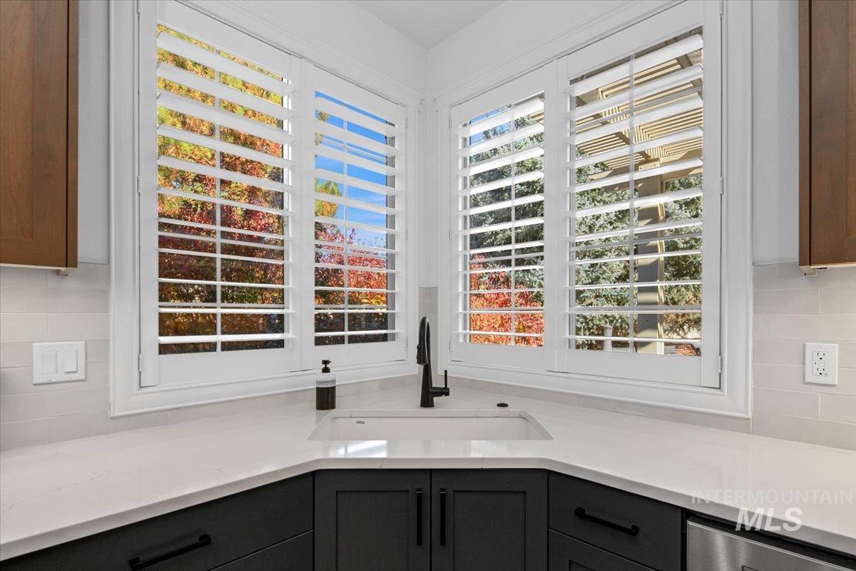 650 N Clearpoint Way, Eagle, Idaho 83616-7207, 5 Bedrooms, 3 Bathrooms, Residential For Sale, Price $998,000, 98966881