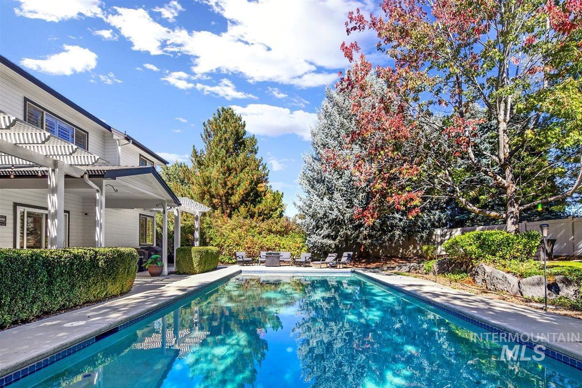 650 N Clearpoint Way, Eagle, Idaho 83616-7207, 5 Bedrooms, 3 Bathrooms, Residential For Sale, Price $998,000, 98966881