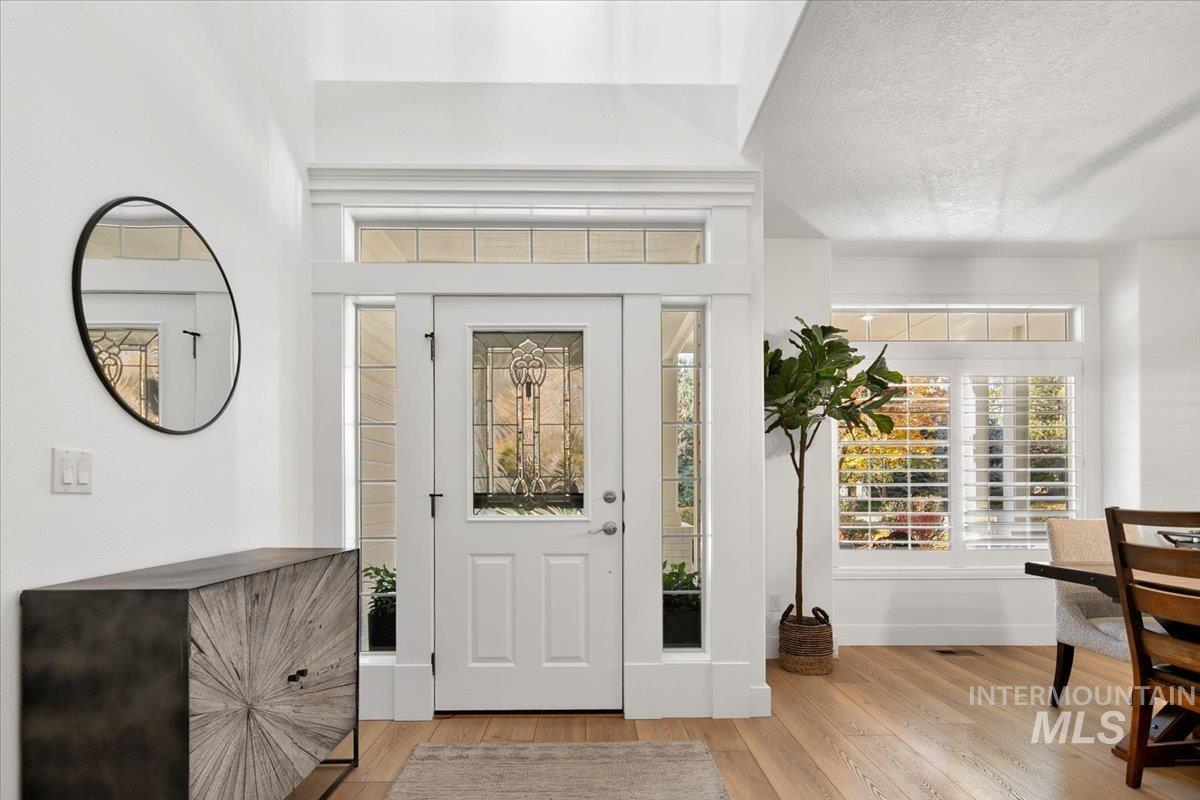 650 N Clearpoint Way, Eagle, Idaho 83616-7207, 5 Bedrooms, 3 Bathrooms, Residential For Sale, Price $998,000, 98966881