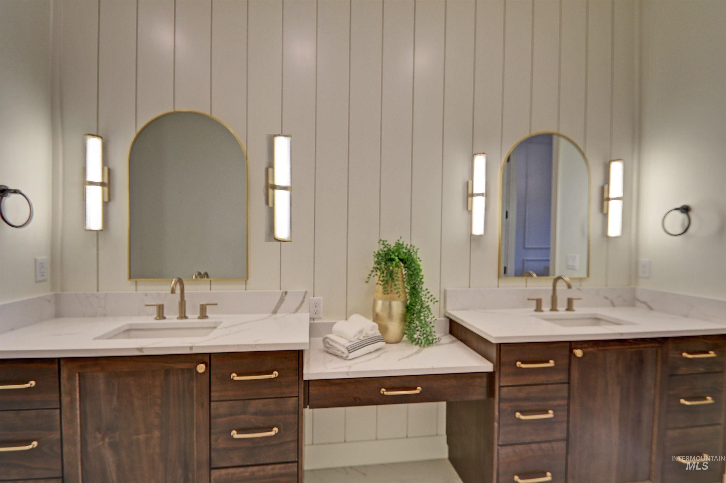 3323 W Golden Barrel St., Eagle, Idaho 83616, 4 Bedrooms, 2.5 Bathrooms, Residential For Sale, Price $1,099,000, 98966884