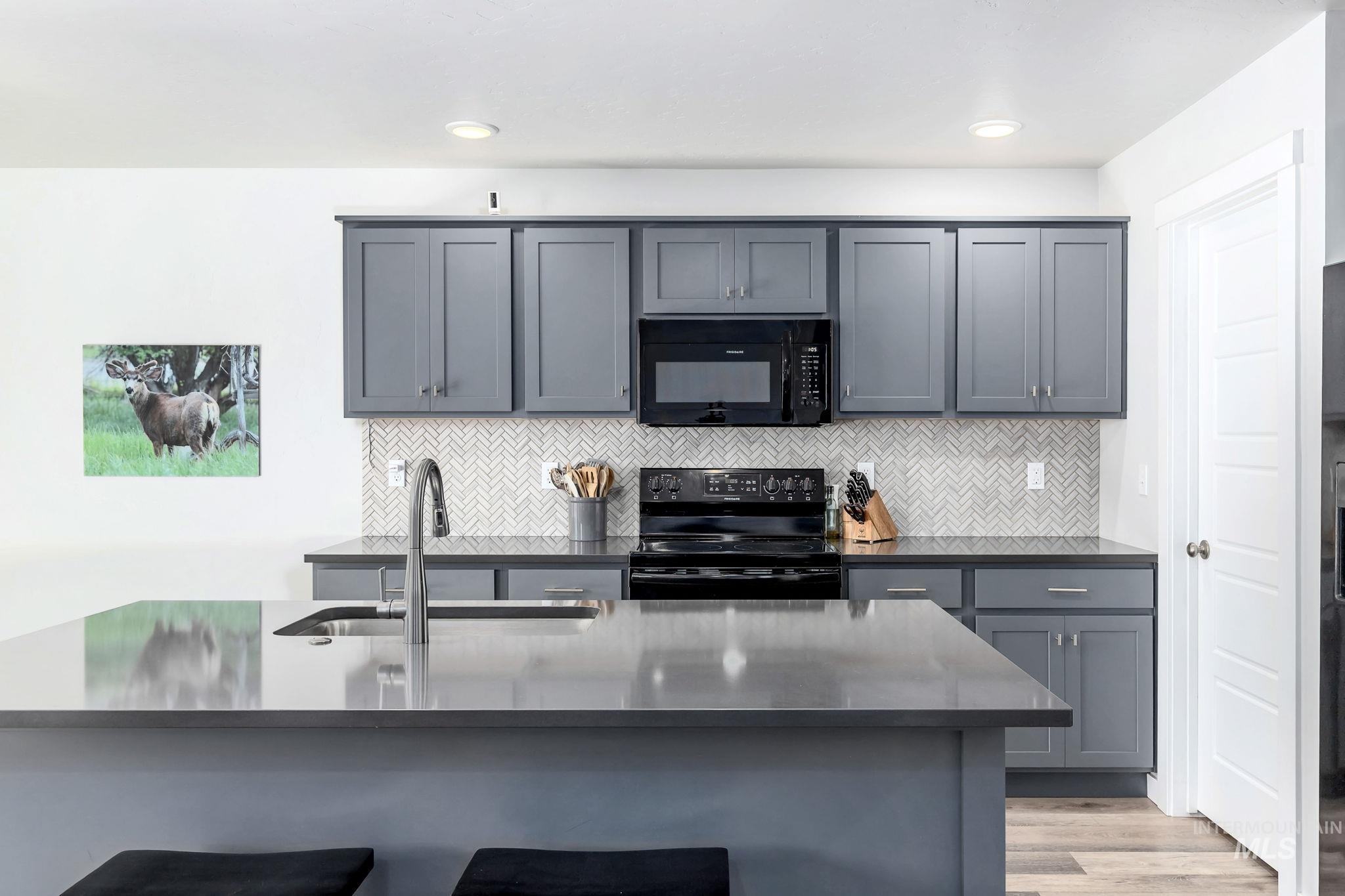 6039 W Mikonos St, Meridian, Idaho 83646, 3 Bedrooms, 2.5 Bathrooms, Residential For Sale, Price $459,990, 98966889