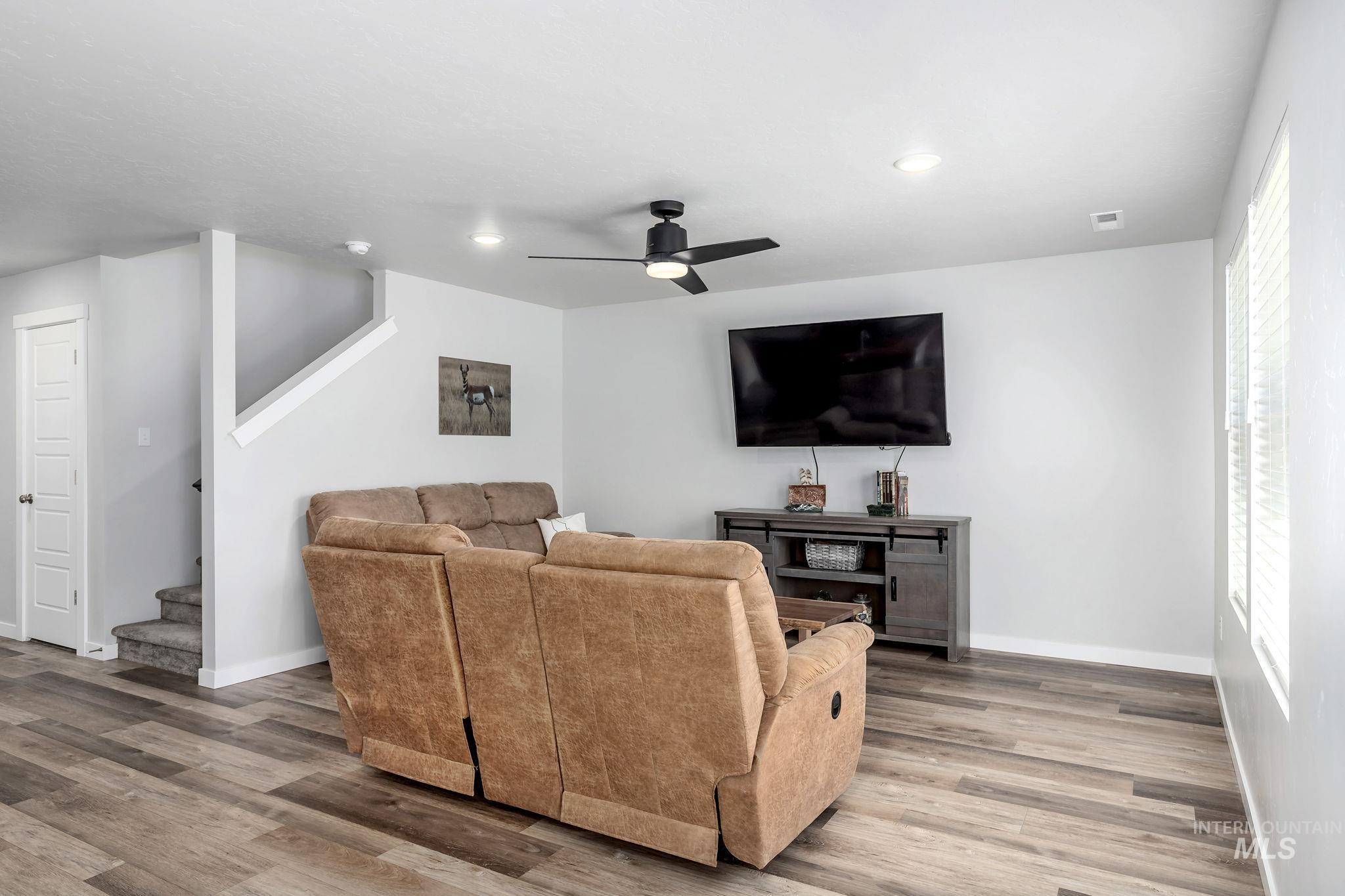 6039 W Mikonos St, Meridian, Idaho 83646, 3 Bedrooms, 2.5 Bathrooms, Residential For Sale, Price $459,990, 98966889