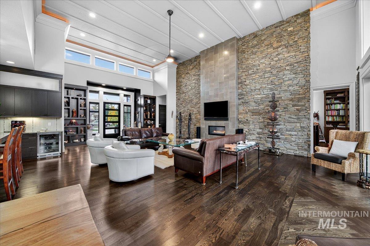 524 E Lakebrook Ln, Eagle, Idaho 83616, 3 Bedrooms, 3.5 Bathrooms, Residential For Sale, Price $1,775,000, 98966898