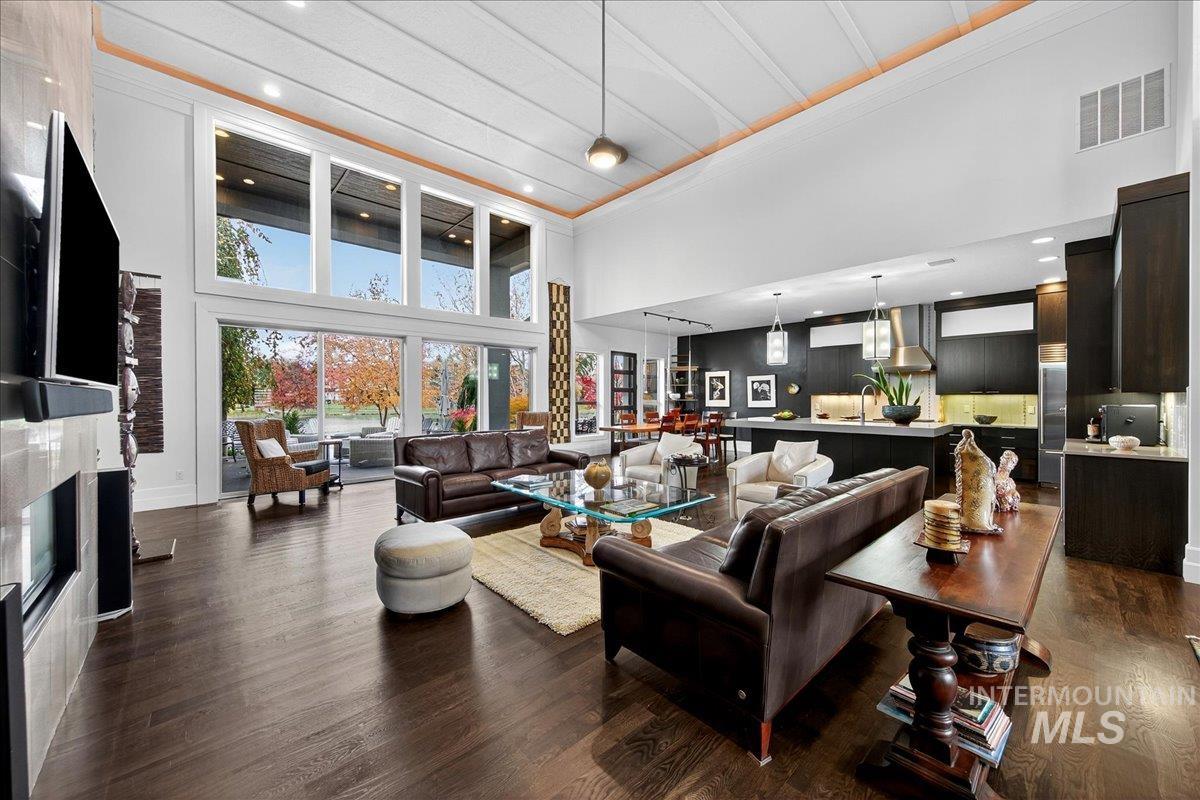 524 E Lakebrook Ln, Eagle, Idaho 83616, 3 Bedrooms, 3.5 Bathrooms, Residential For Sale, Price $1,775,000, 98966898