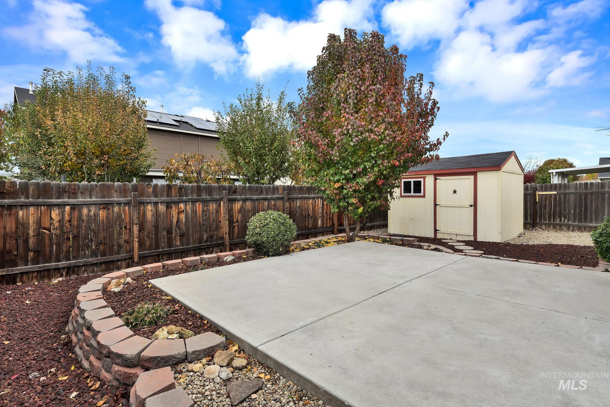 10090 W Lincroft St, Boise, Idaho 83704, 3 Bedrooms, 2 Bathrooms, Residential For Sale, Price $390,000, 98966909