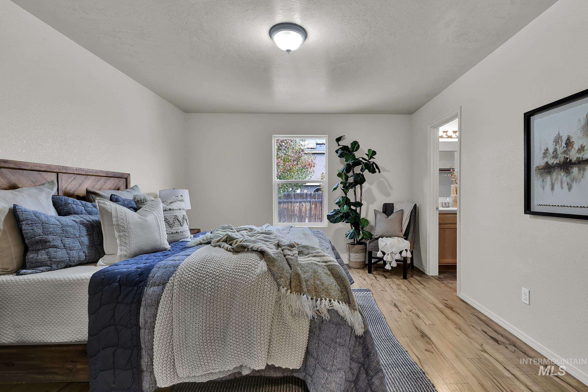 10090 W Lincroft St, Boise, Idaho 83704, 3 Bedrooms, 2 Bathrooms, Residential For Sale, Price $390,000, 98966909