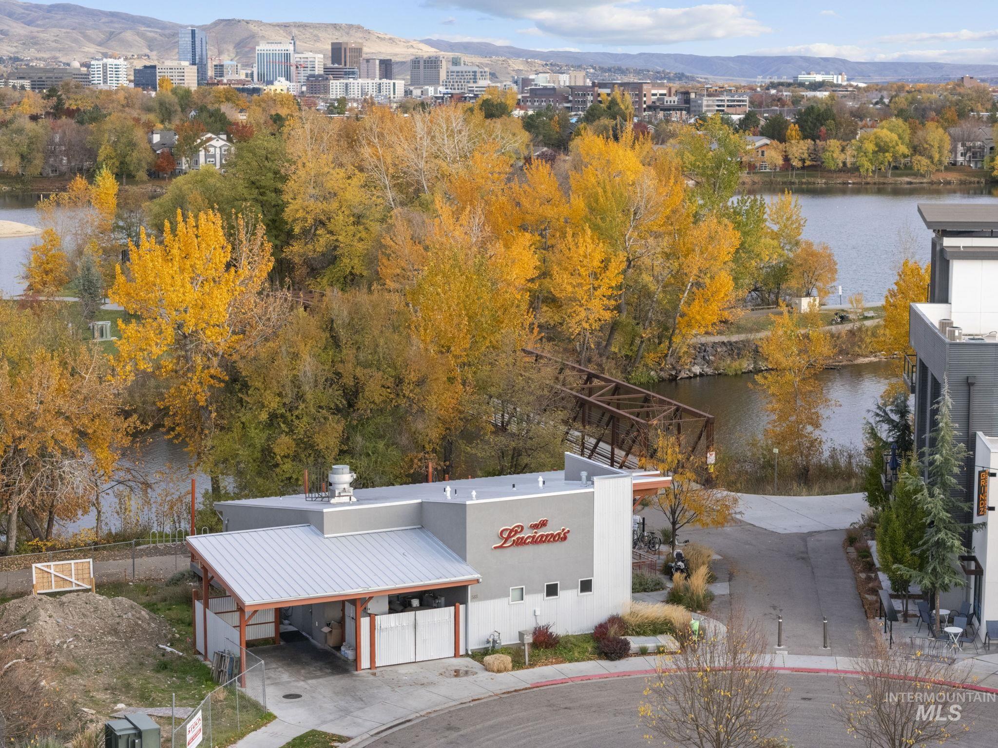 429 E Water Pocket Ln, Garden City, Idaho 83714, 2 Bedrooms, 2.5 Bathrooms, Residential For Sale, Price $750,000, 98966912