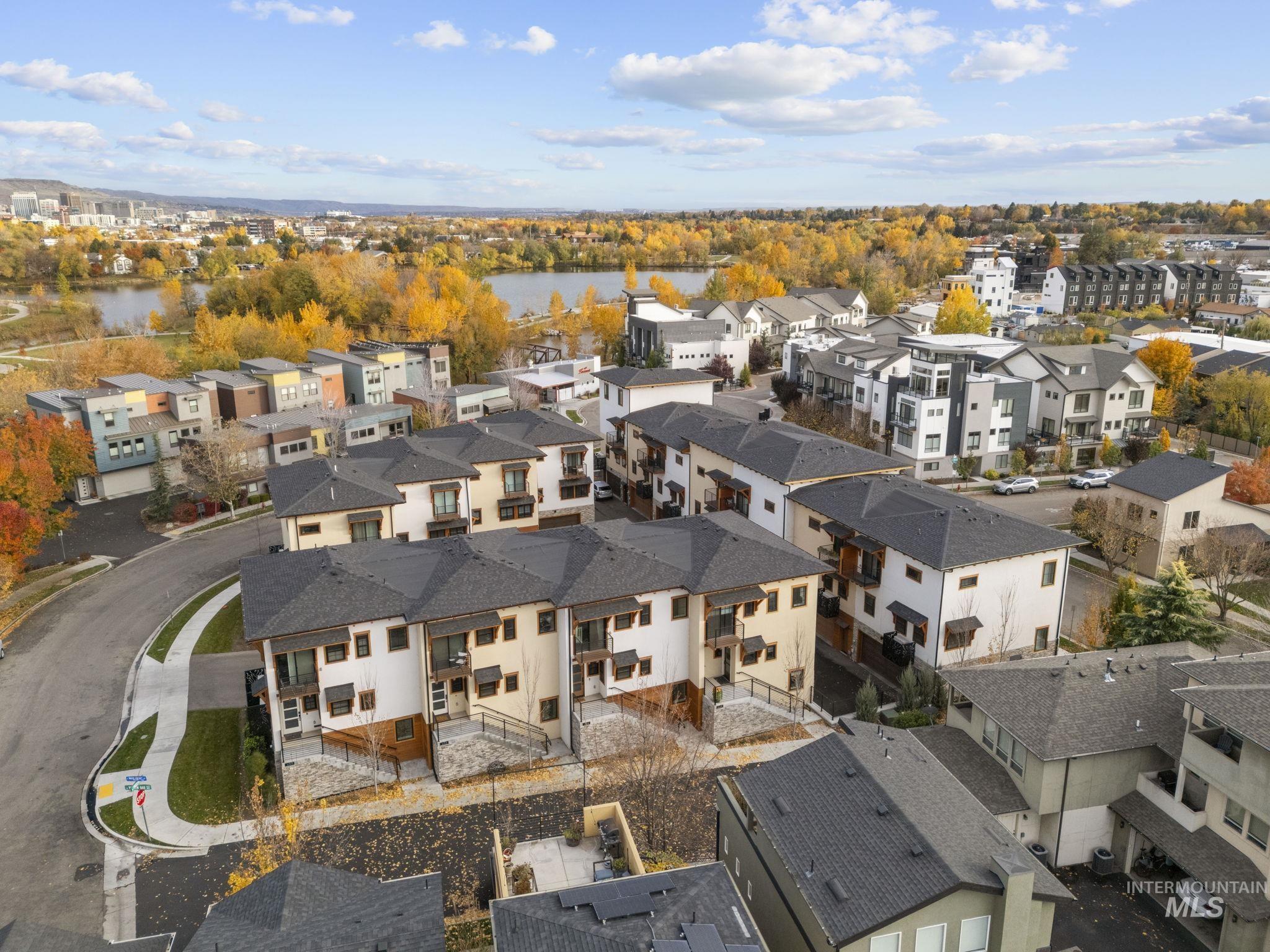 429 E Water Pocket Ln, Garden City, Idaho 83714, 2 Bedrooms, 2.5 Bathrooms, Residential For Sale, Price $750,000, 98966912