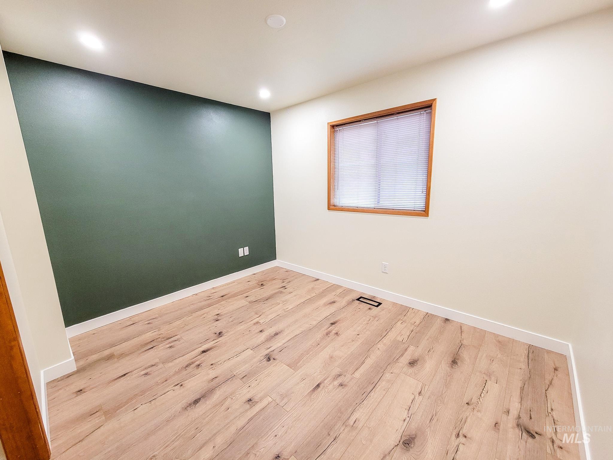 3435 Clemans Road, Clarkston, Washington 99403, 3 Bedrooms, 2 Bathrooms, Residential For Sale, Price $475,000, 98966915