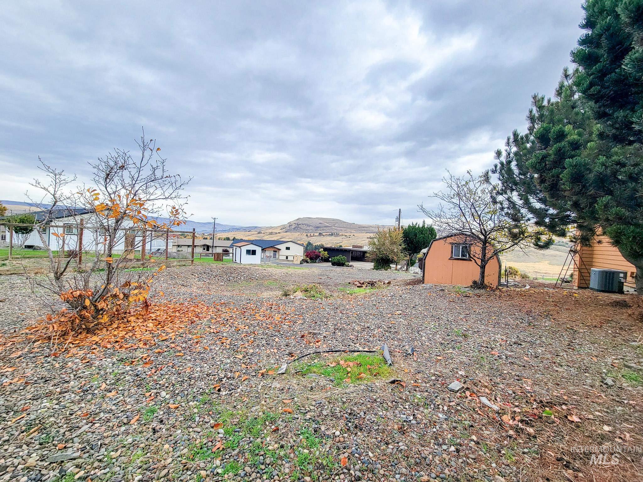 3435 Clemans Road, Clarkston, Washington 99403, 3 Bedrooms, 2 Bathrooms, Residential For Sale, Price $475,000, 98966915