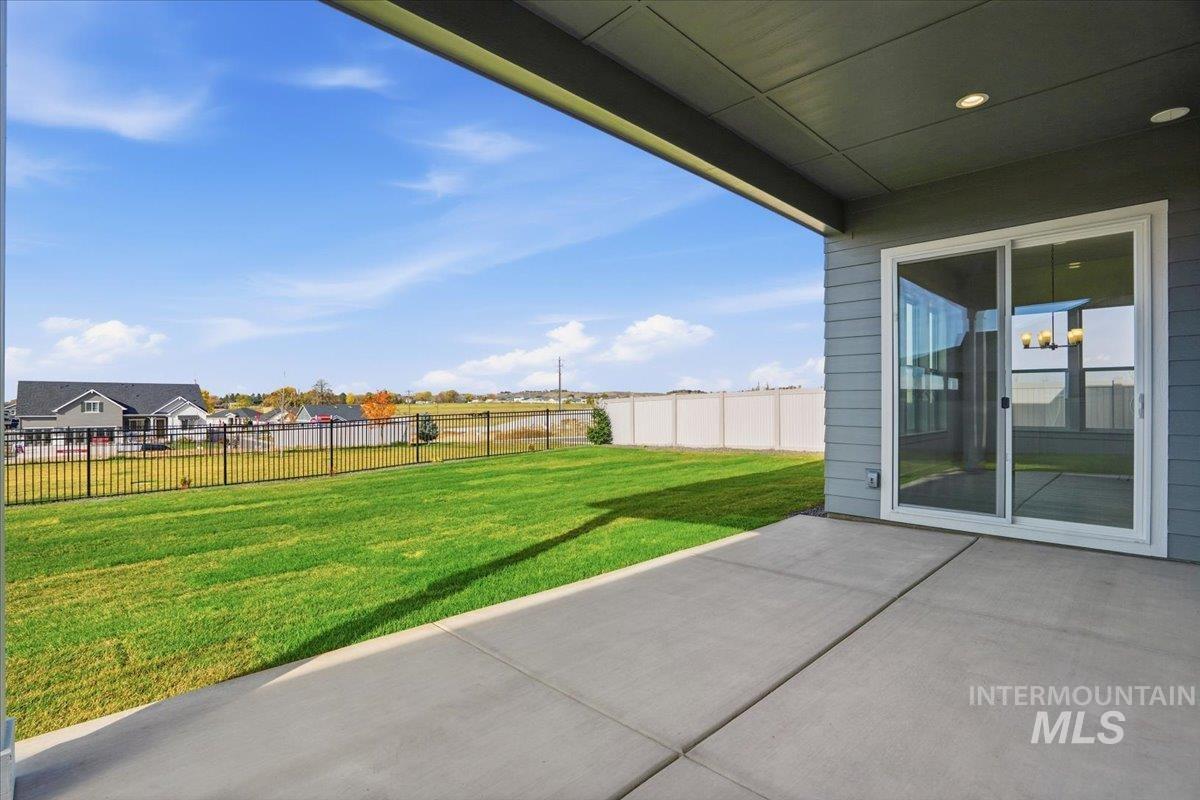 2375 N Kenora Ave, Star, Idaho 83669, 3 Bedrooms, 2.5 Bathrooms, Residential For Sale, Price $659,990, 98966920