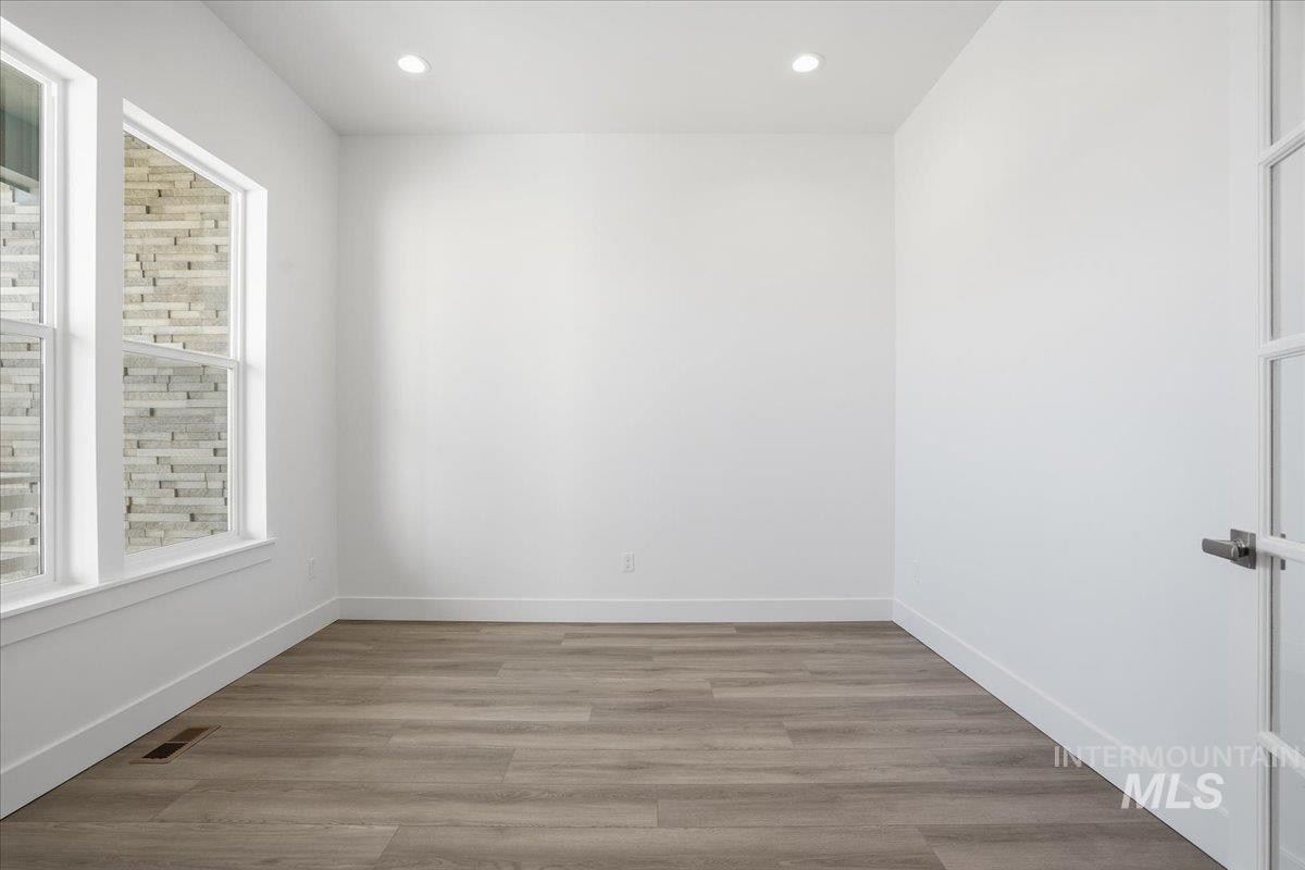 2375 N Kenora Ave, Star, Idaho 83669, 3 Bedrooms, 2.5 Bathrooms, Residential For Sale, Price $659,990, 98966920