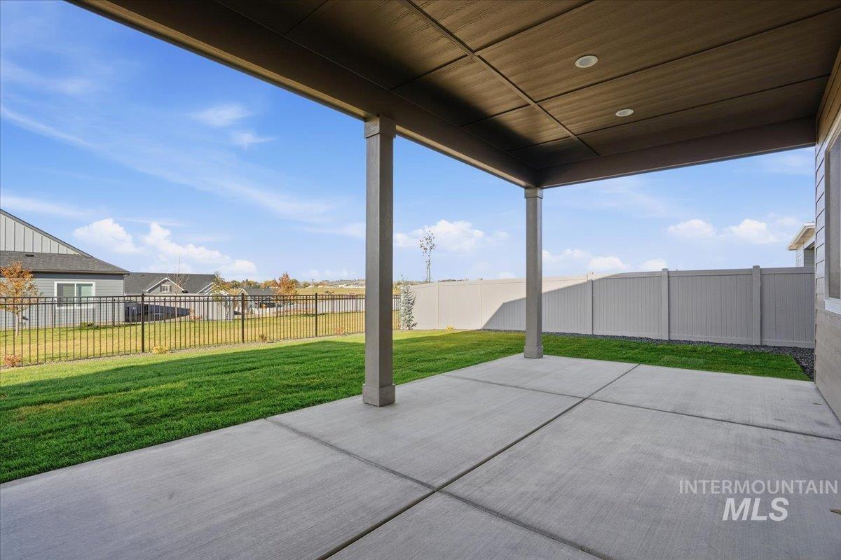 2349 N Kenora Ave, Star, Idaho 83669, 3 Bedrooms, 3.5 Bathrooms, Residential For Sale, Price $689,990, 98966932