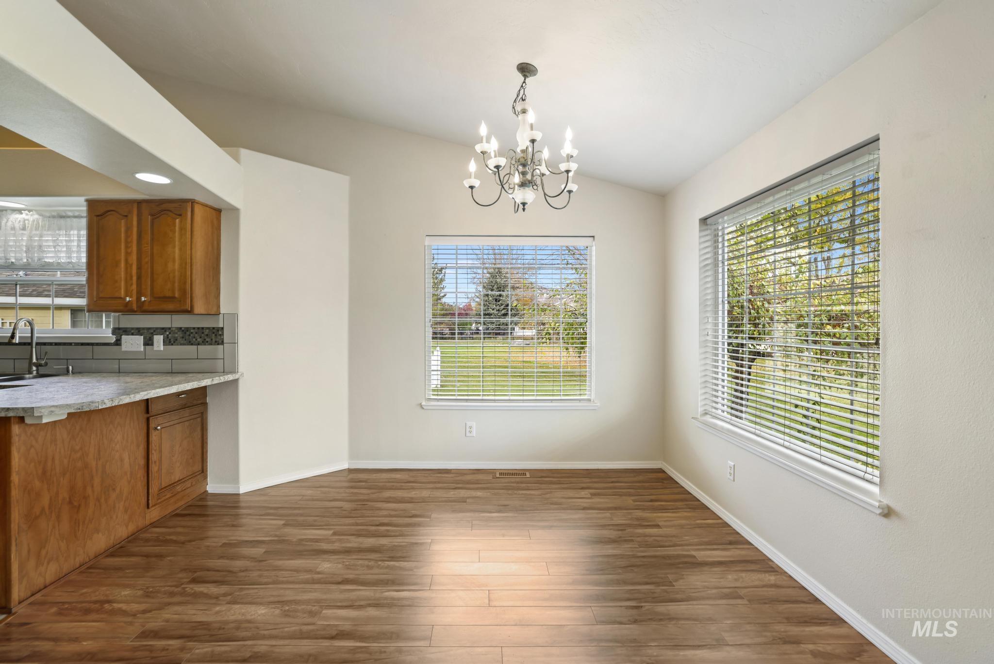 1538 Brookside Loop, Twin Falls, Idaho 83301, 3 Bedrooms, 2 Bathrooms, Residential For Sale, Price $399,000, 98966934