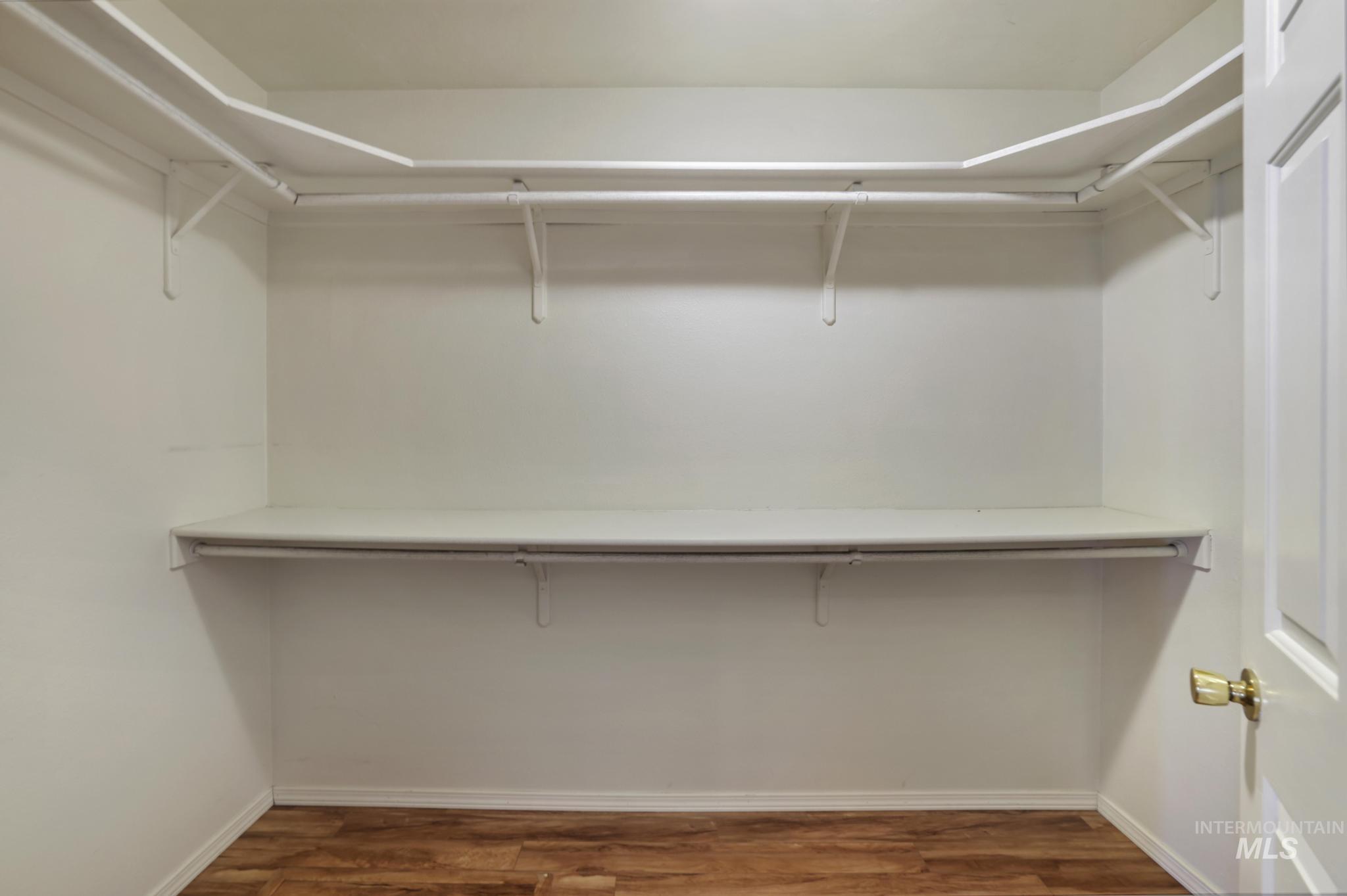 1538 Brookside Loop, Twin Falls, Idaho 83301, 3 Bedrooms, 2 Bathrooms, Residential For Sale, Price $399,000, 98966934