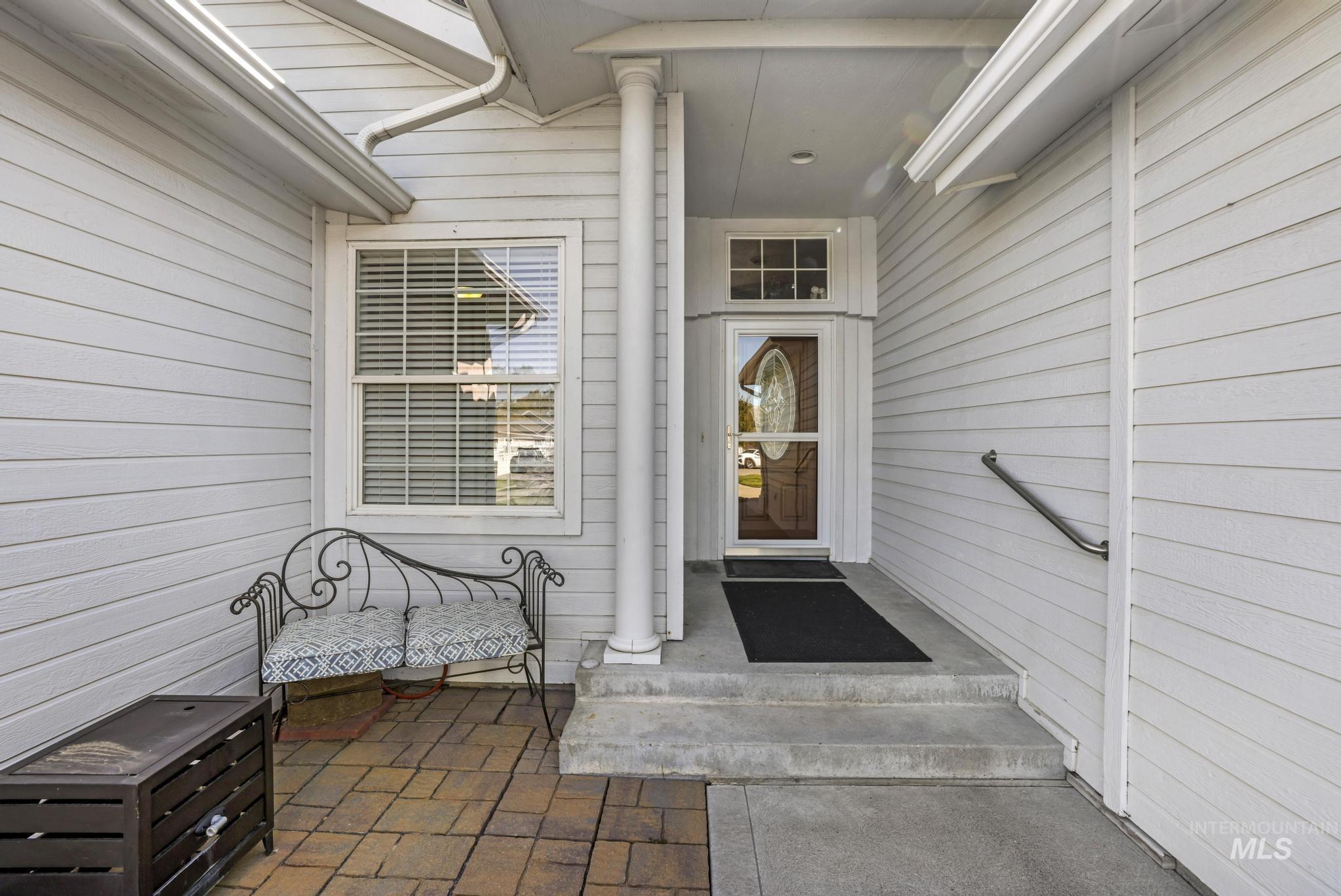 1538 Brookside Loop, Twin Falls, Idaho 83301, 3 Bedrooms, 2 Bathrooms, Residential For Sale, Price $399,000, 98966934