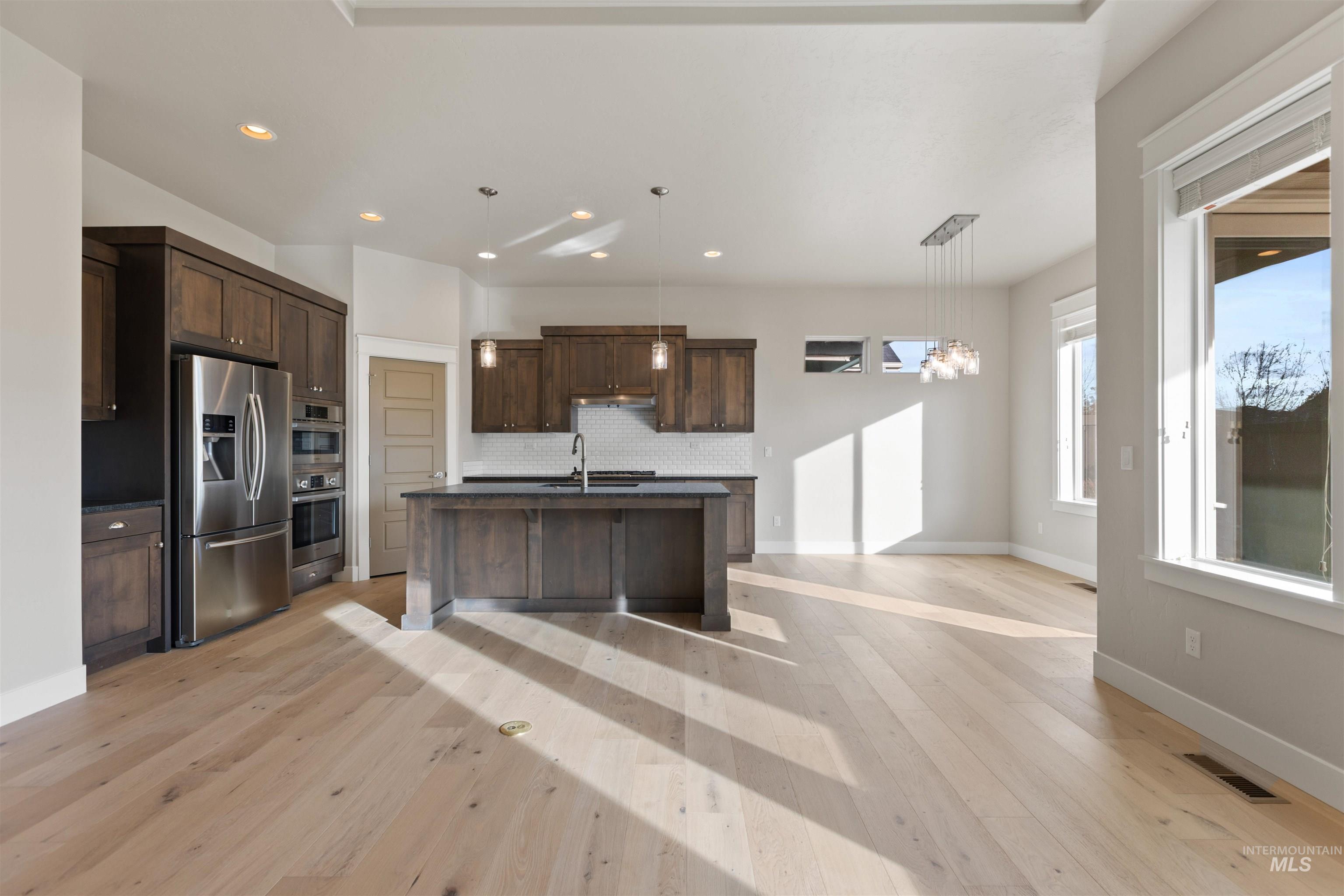 93 W Lockhart ln, Meridian, Idaho 83646, 3 Bedrooms, 2 Bathrooms, Residential For Sale, Price $539,900, 98966935