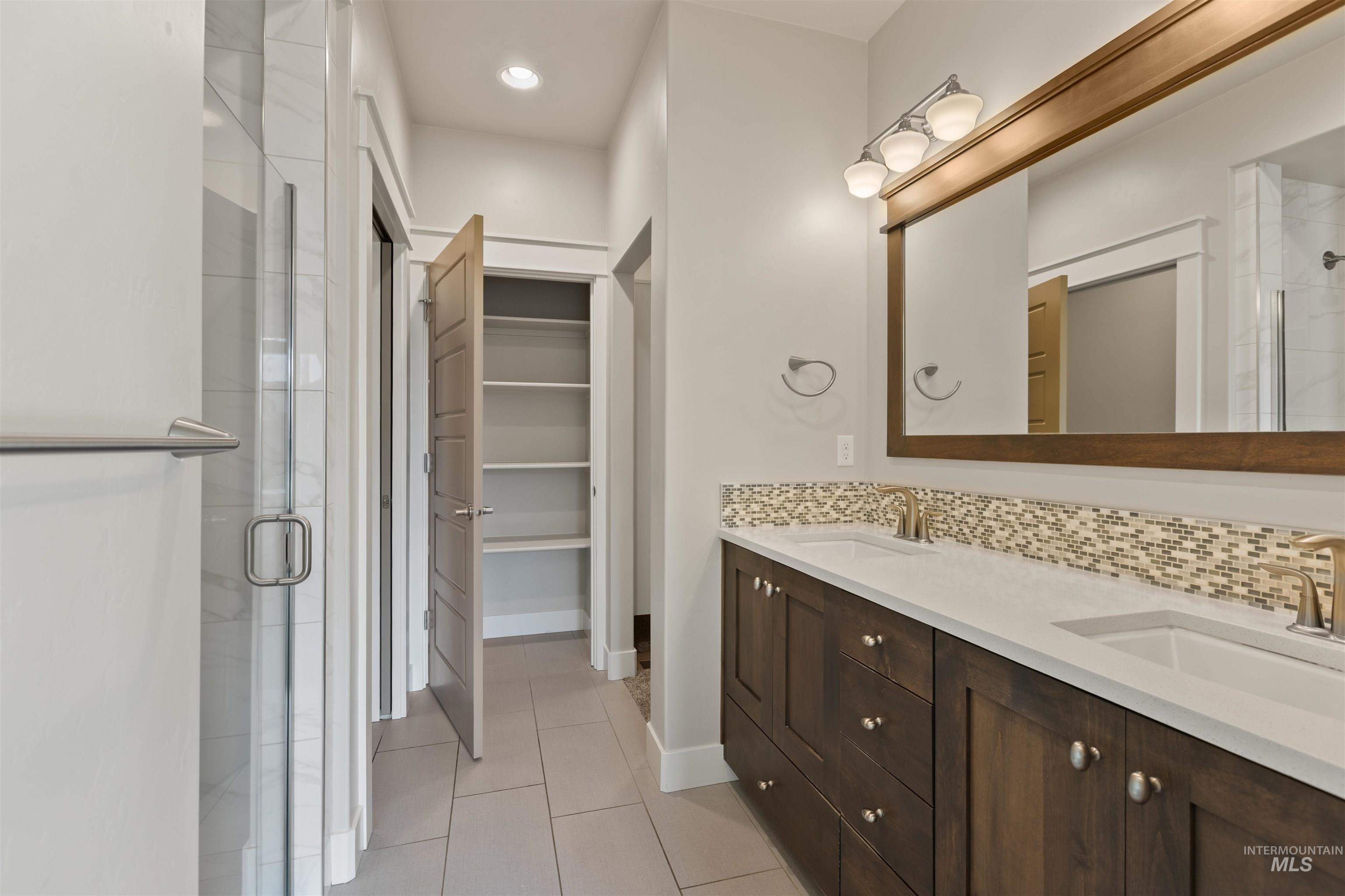 93 W Lockhart ln, Meridian, Idaho 83646, 3 Bedrooms, 2 Bathrooms, Residential For Sale, Price $539,900, 98966935